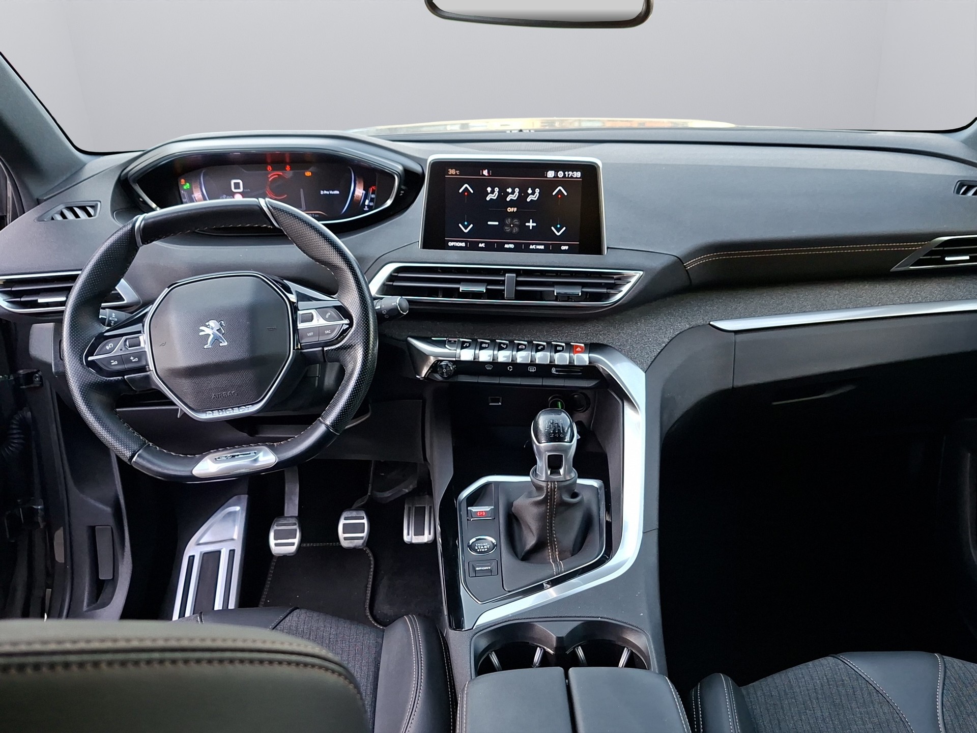 PEUGEOT 3008 1.2 PureTech GT Line-image-17