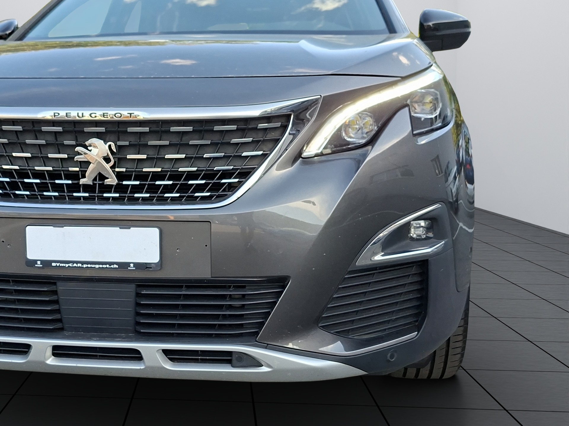 PEUGEOT 3008 1.2 PureTech GT Line-image-8