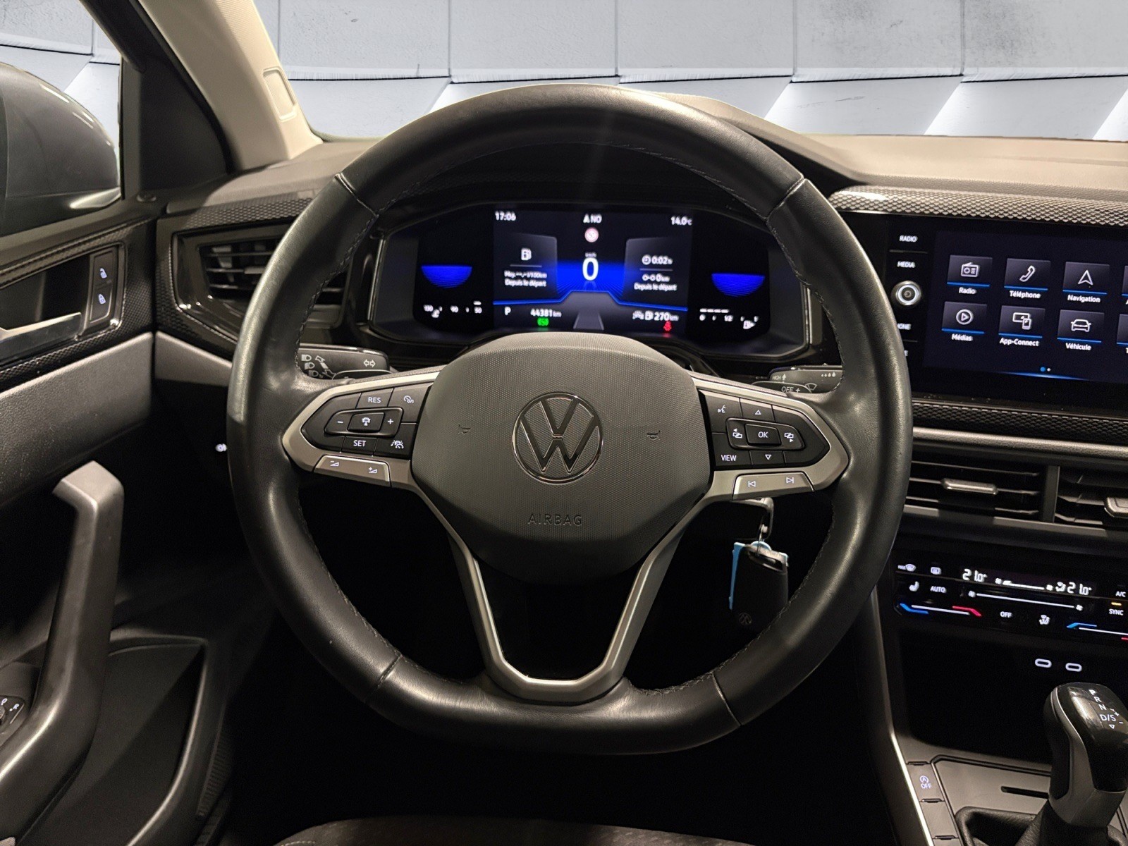 VW Taigo 1.0 TSI Life DSG-image-9