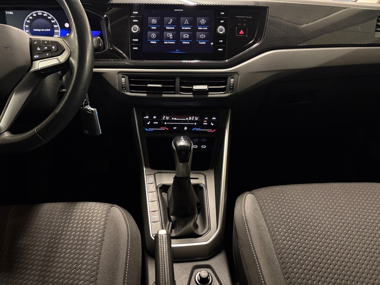 VW Taigo 1.0 TSI Life DSG-image-10