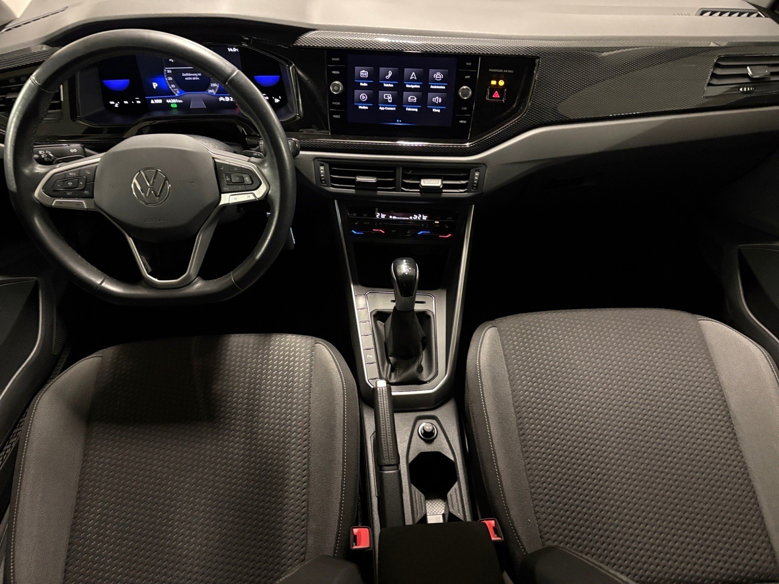 VW Taigo 1.0 TSI Life DSG-image-11