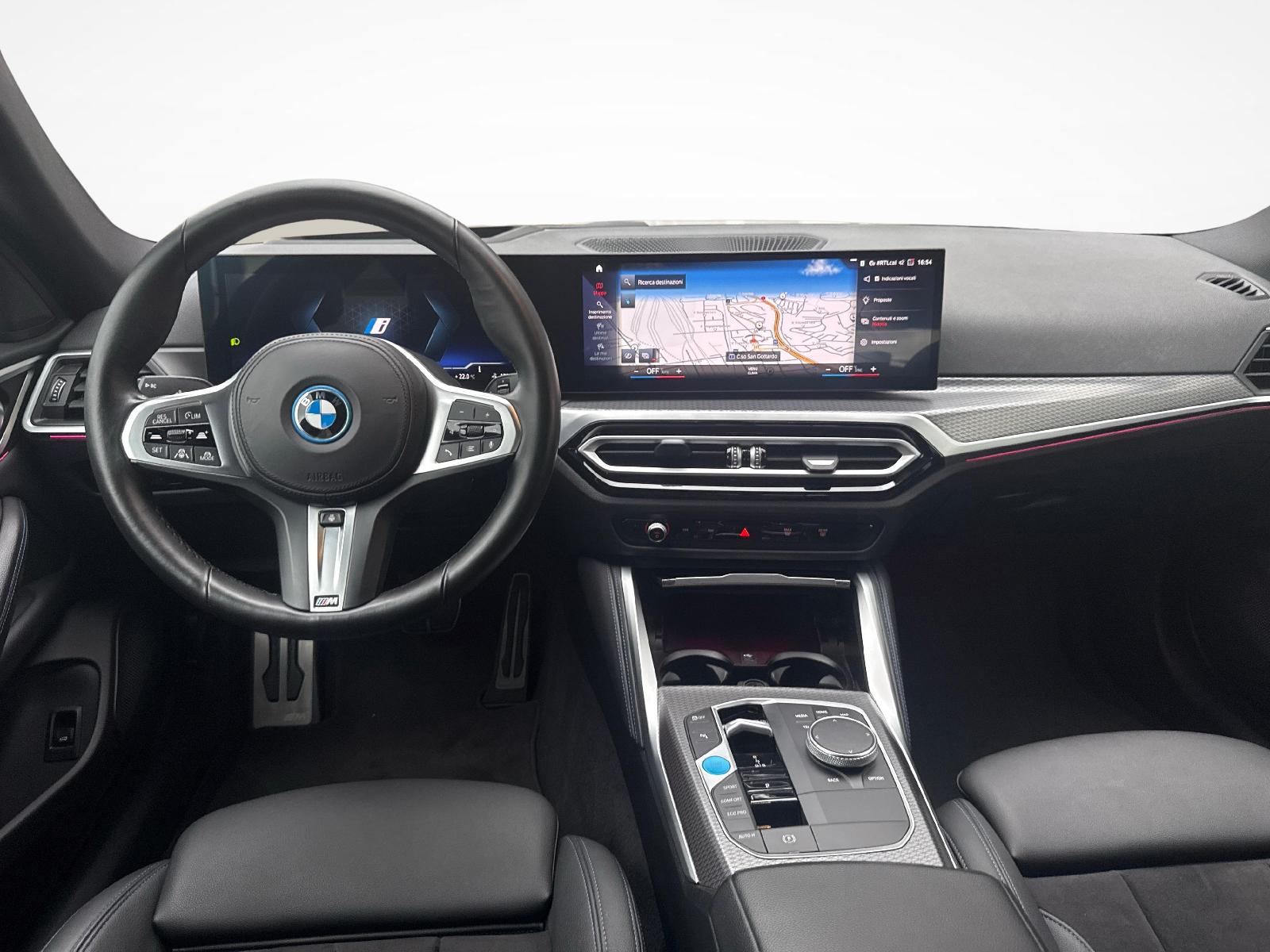 BMW i4 eDrive40-image-10