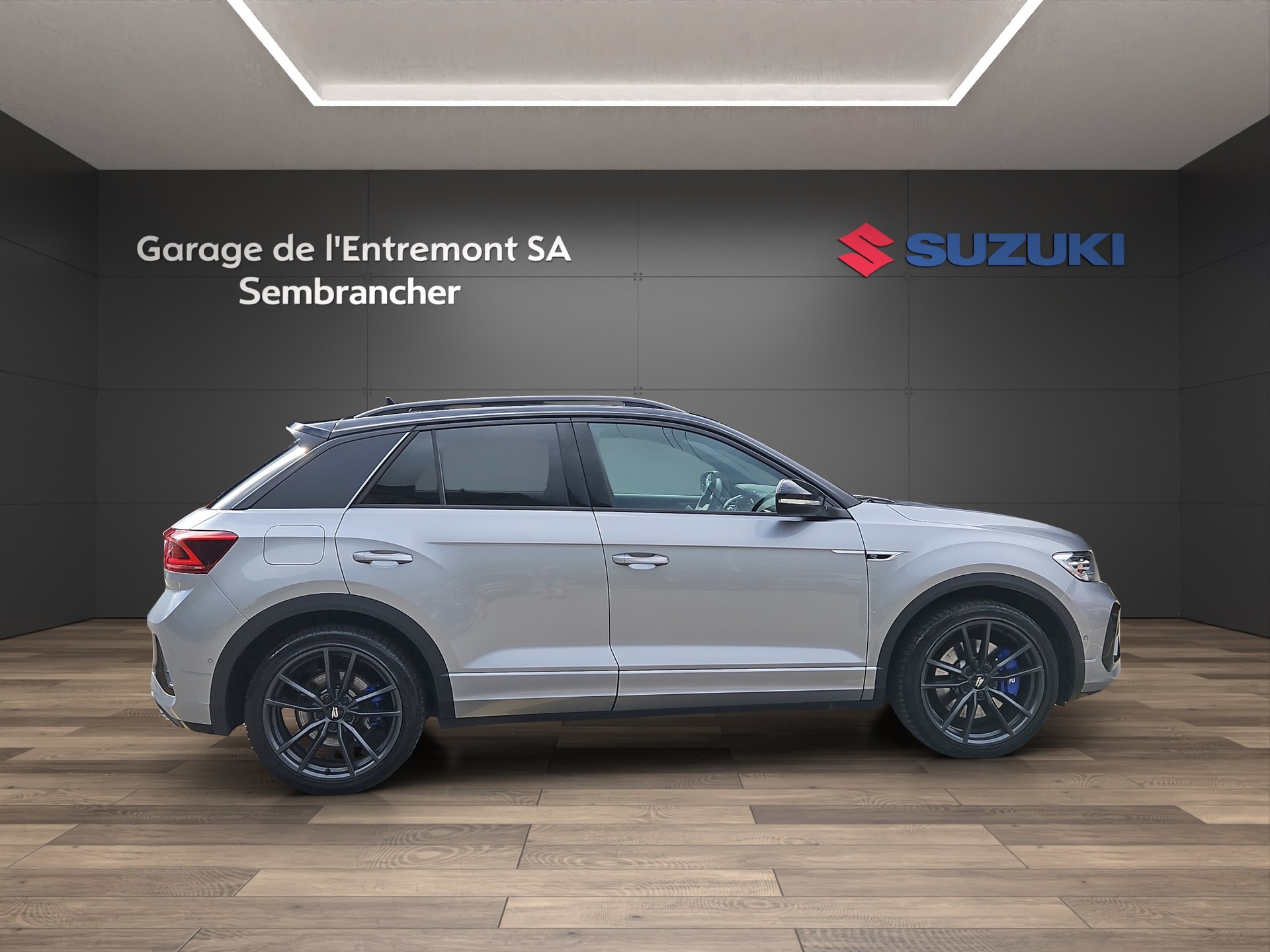 VW T-Roc 2.0 TSI R DSG 4Motion-image-6