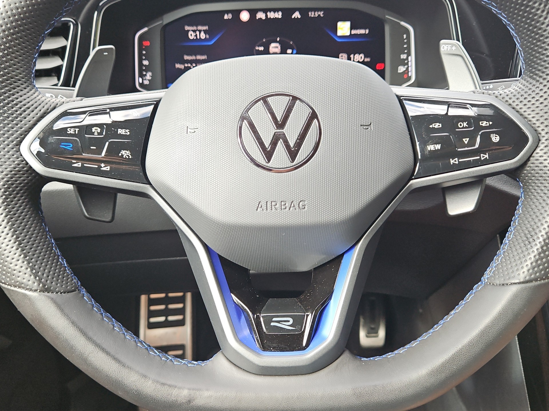 VW T-Roc 2.0 TSI R DSG 4Motion-image-23