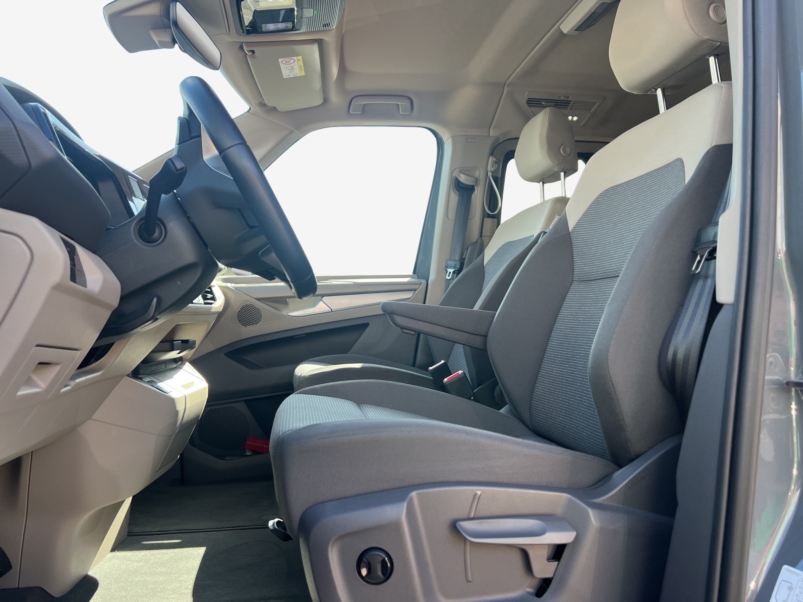 VW Multivan 2.0 TDI Liberty DSG Lang-image-7