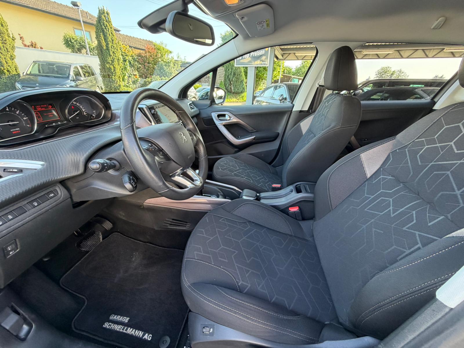 PEUGEOT 2008 1.6 VTI Style Automatic-image-12