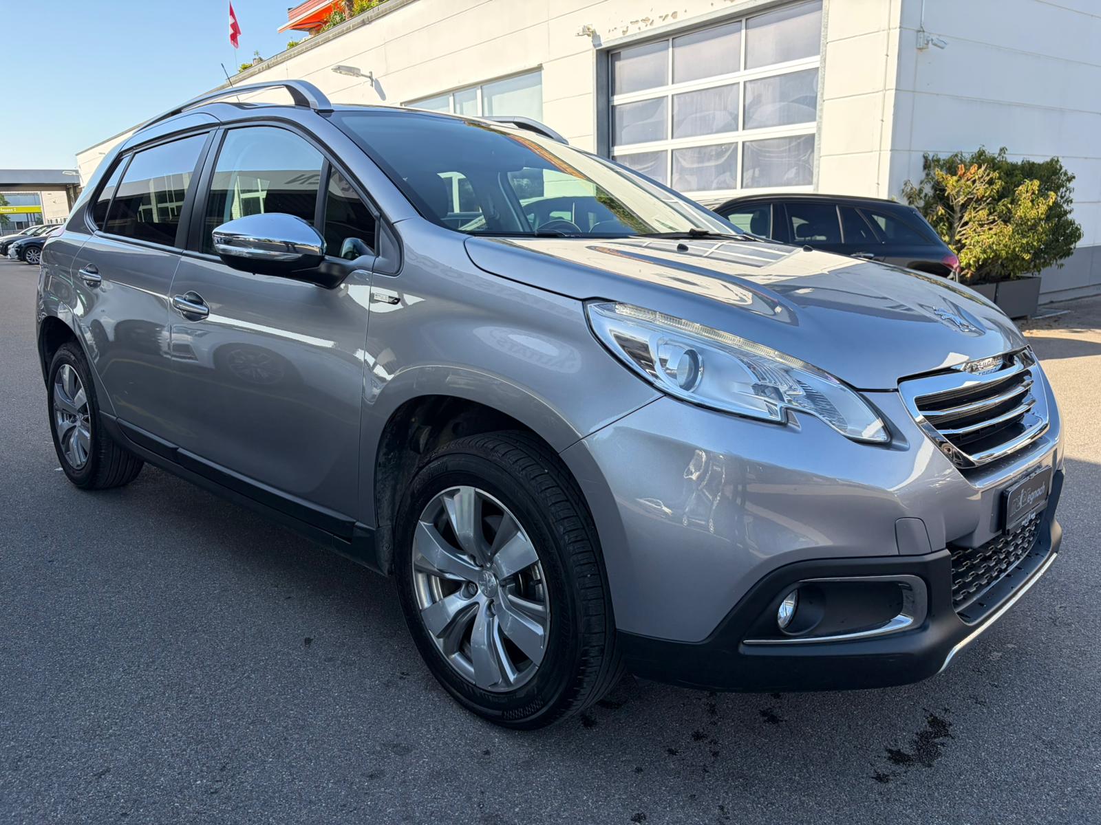 PEUGEOT 2008 1.6 VTI Style Automatic-image-2