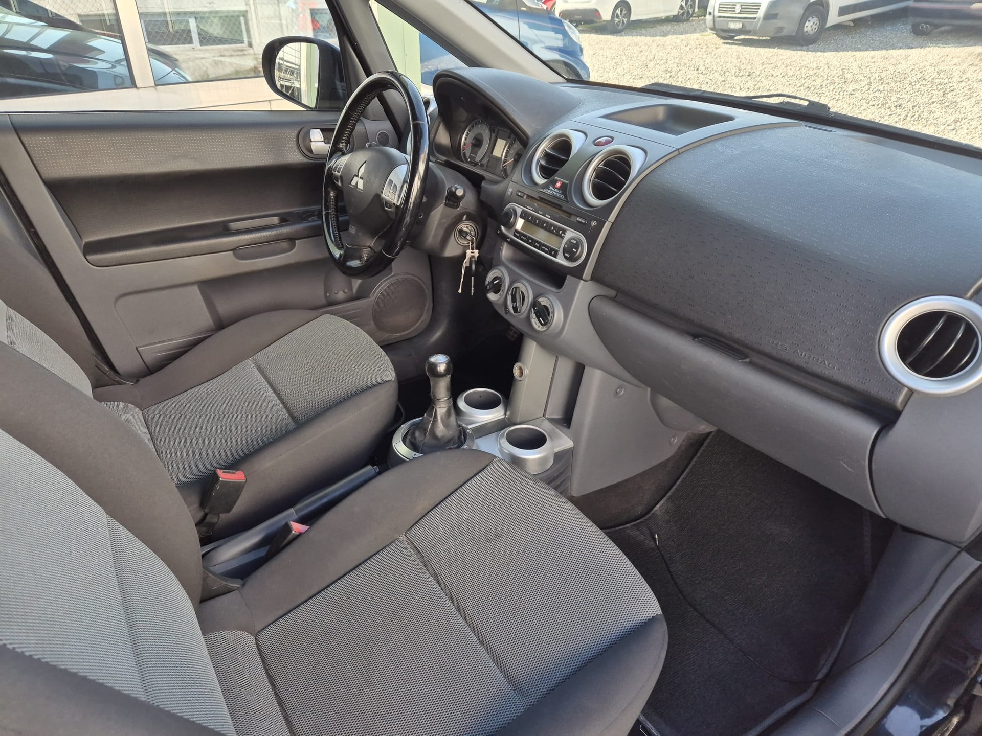 MITSUBISHI Colt 1.3 16V Swiss Champion ClearTec-image-9