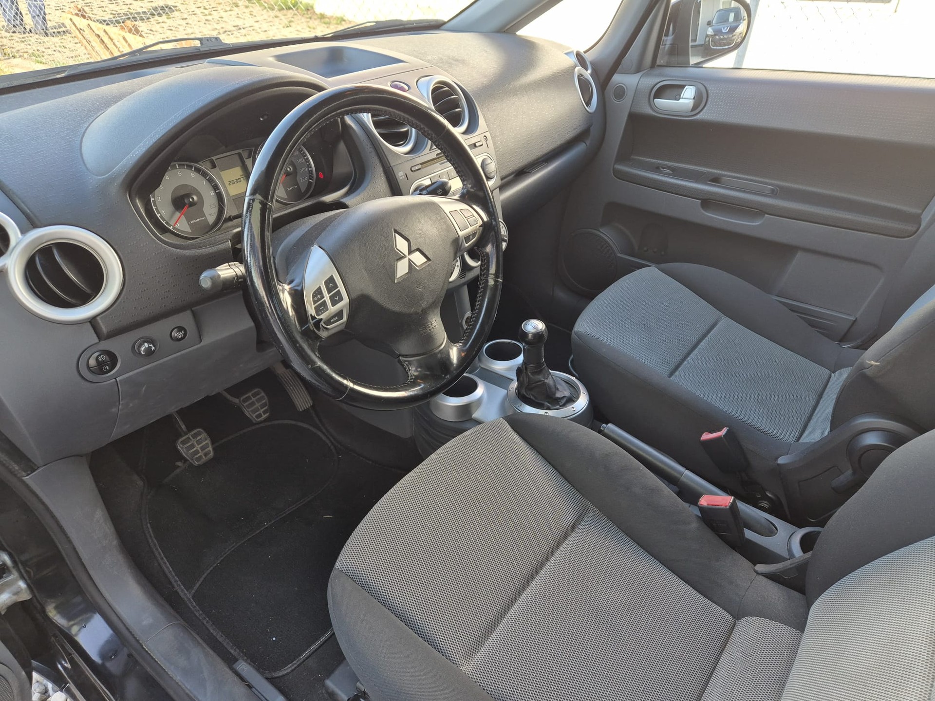 MITSUBISHI Colt 1.3 16V Swiss Champion ClearTec-image-8