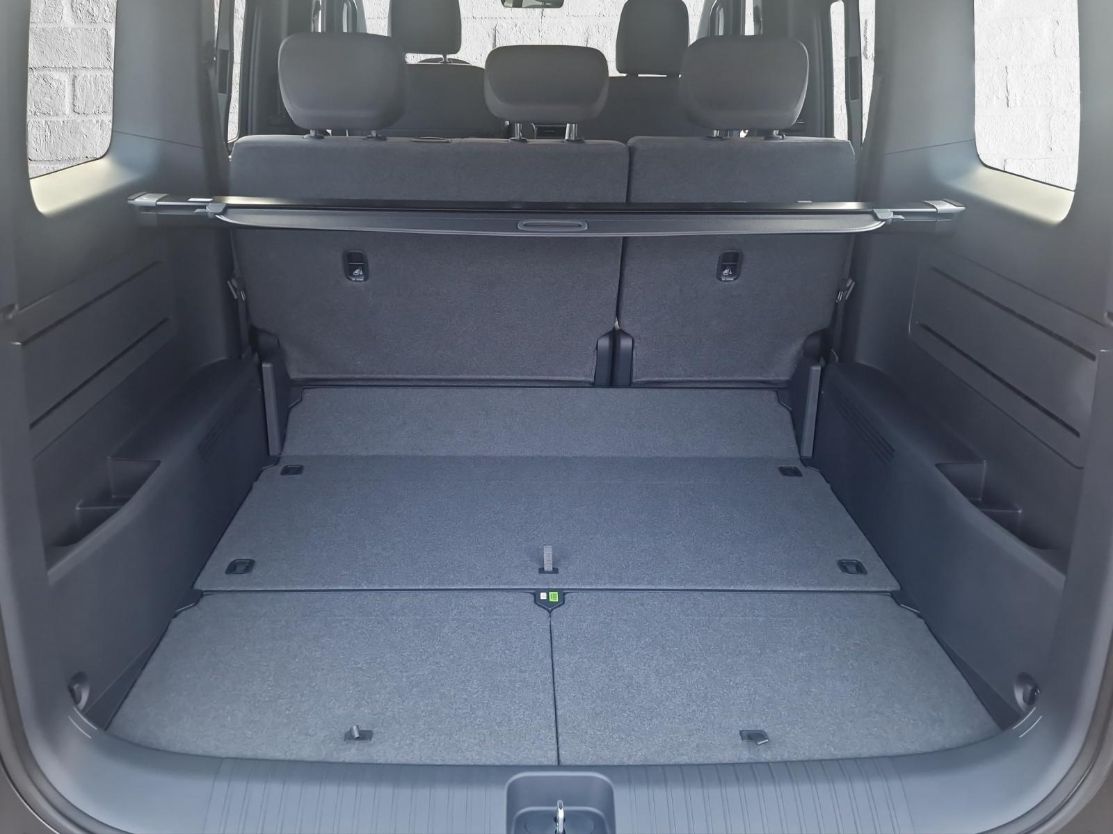 KIA PV5 Passenger 71.2 kWh Elite-image-8