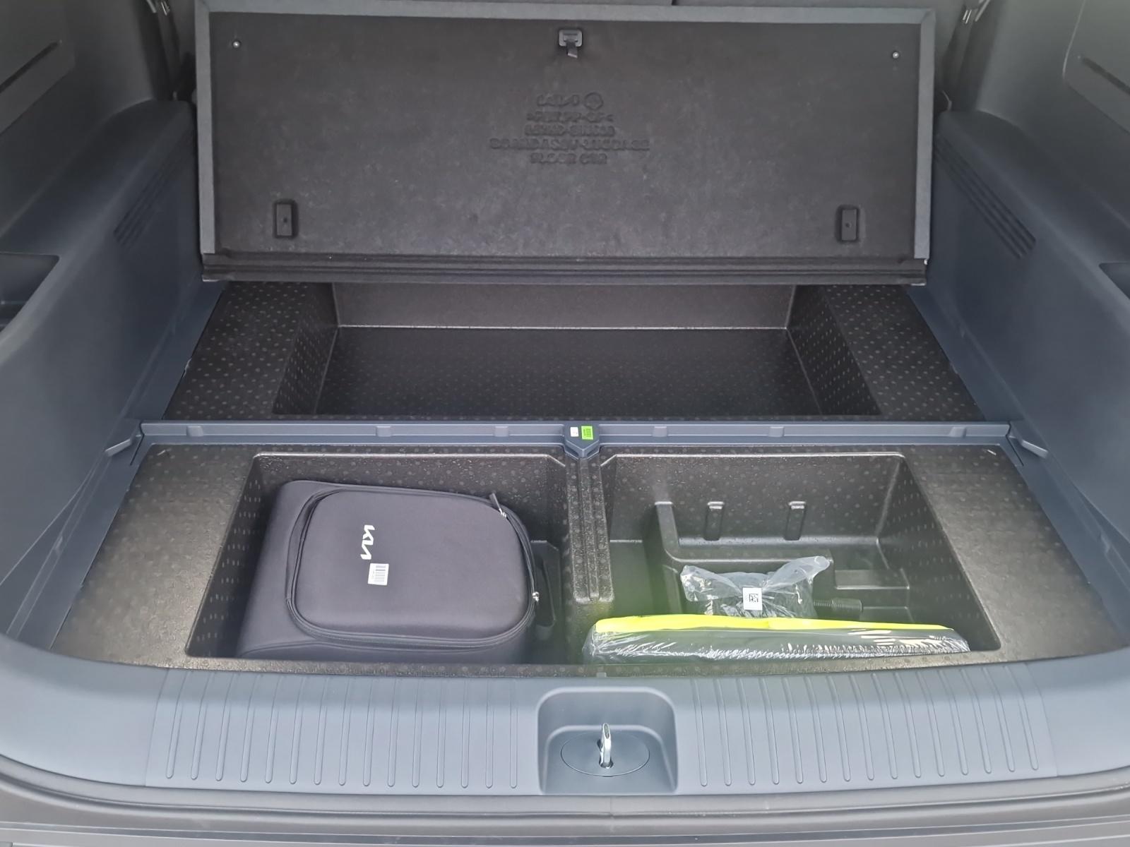 KIA PV5 Passenger 71.2 kWh Elite-image-9