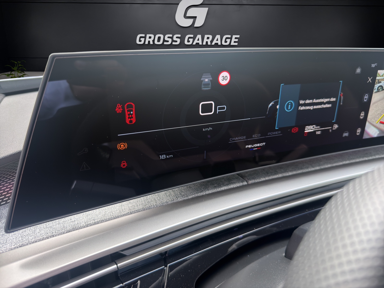 PEUGEOT 5008 NEW 145 e-DCS6 GT-image-11