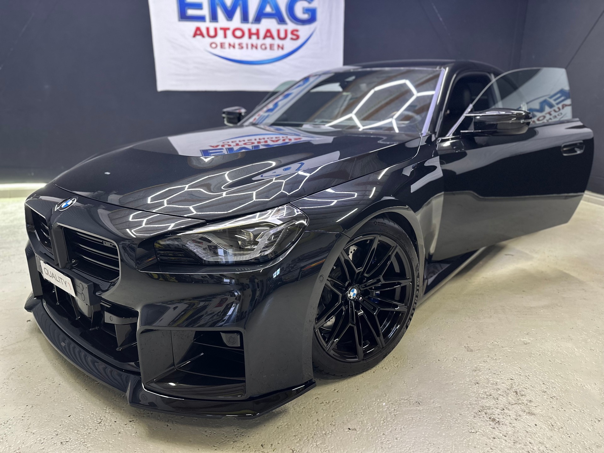 BMW M2-image-2