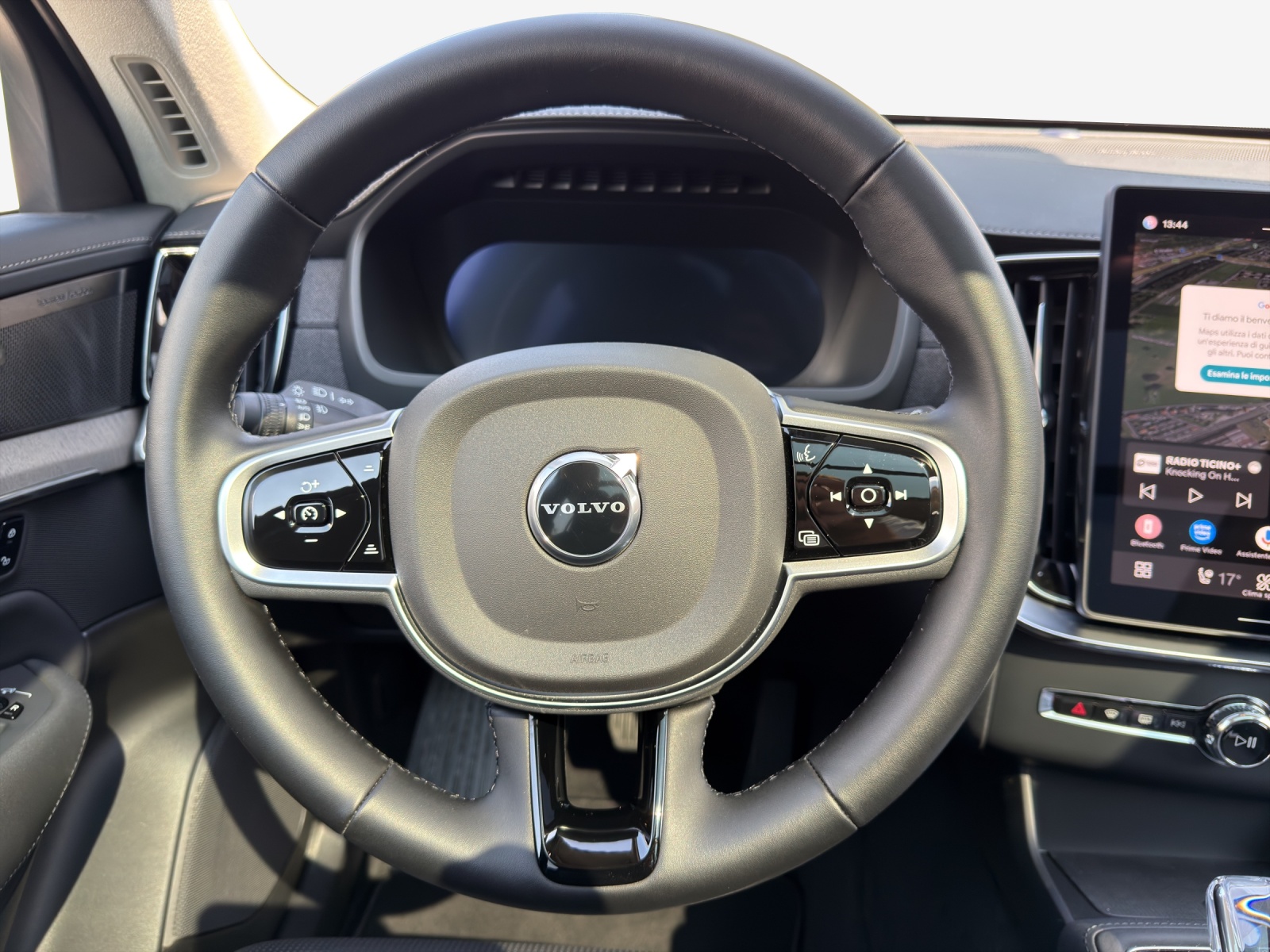 VOLVO XC90 T8 eAWD PluginHybrid Ultra Dark Geartronic-image-9