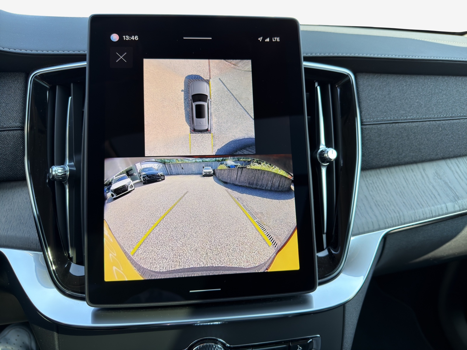 VOLVO XC90 T8 eAWD PluginHybrid Ultra Dark Geartronic-image-13
