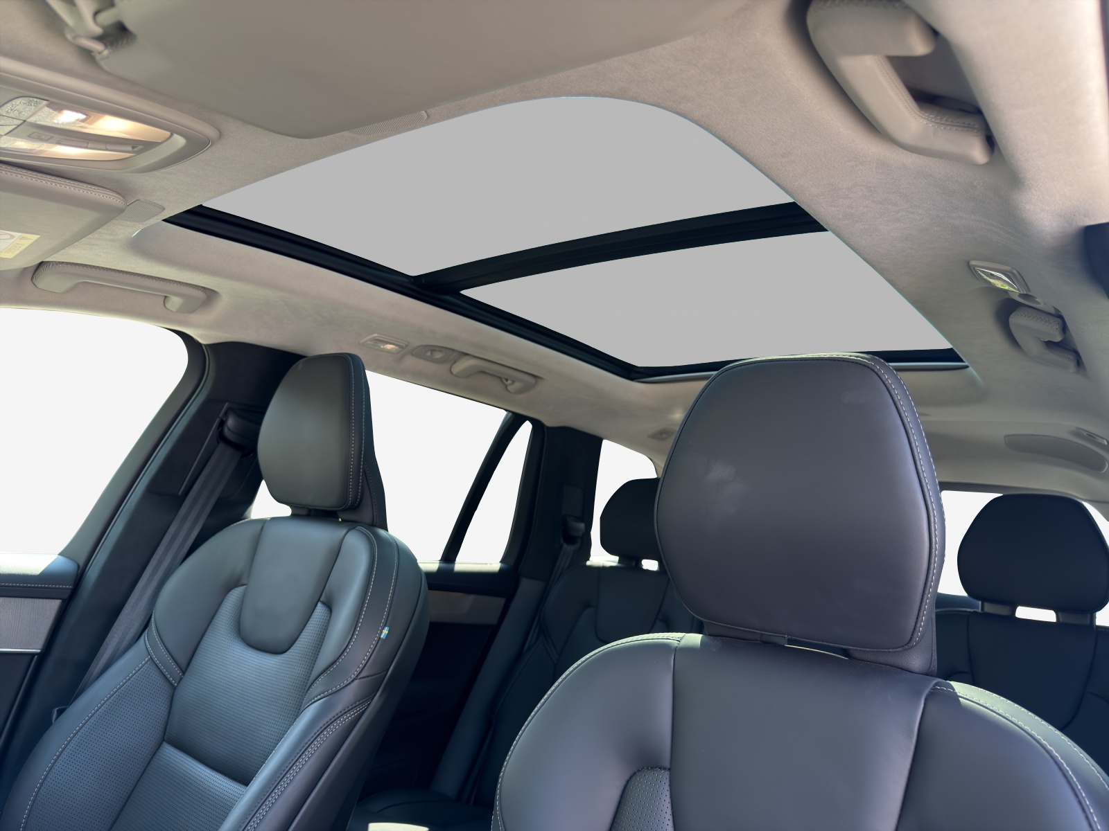 VOLVO XC90 T8 eAWD PluginHybrid Ultra Dark Geartronic-image-15