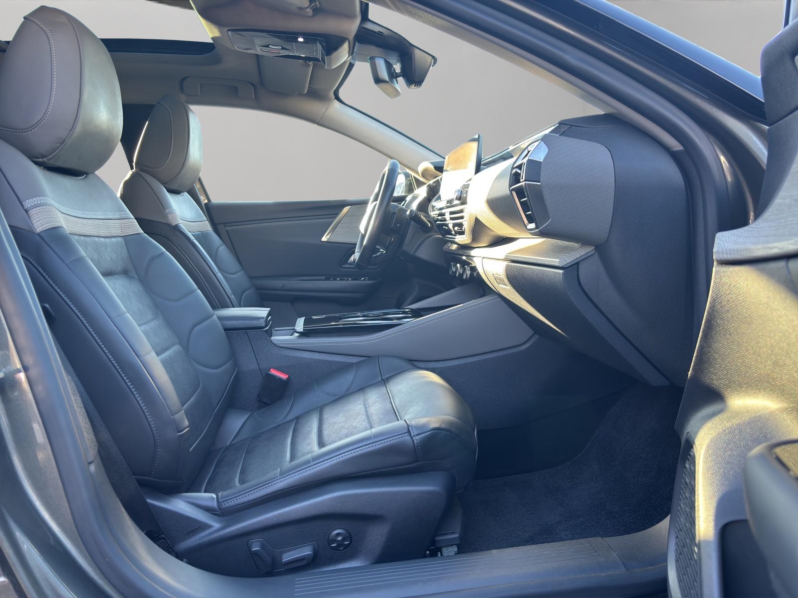 CITROEN C5 X 1.6 Plug-in Hybrid Shine Pack / Panorama-Glasschiebedach / Lederausstattung / CH-Herstellergarantie bis 2028-image-14