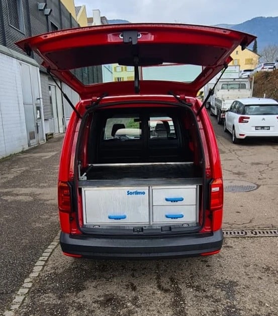 VW Caddy Maxi 2.0TDI 4Motion BlueMotion Technology ** Teil-Leder ** Klimaanlage ** Sortimo Schublade **-image-7