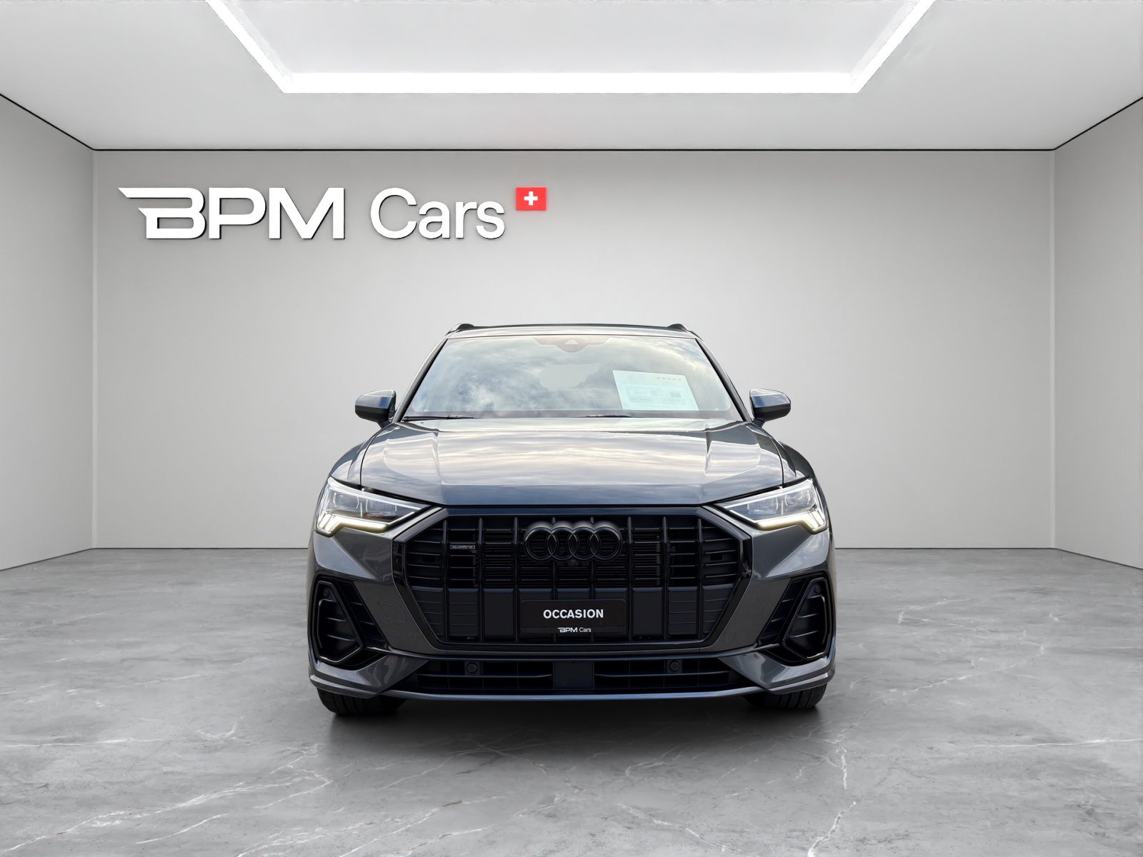 AUDI Q3 2.0 40 TFSI S line quattro S-Tronic-image-5