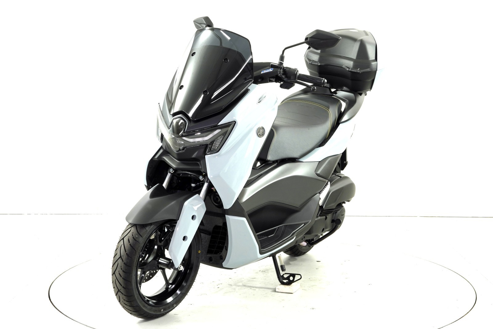 YAMAHA NMAX 125 ABS Tech Max-showroom-element-2