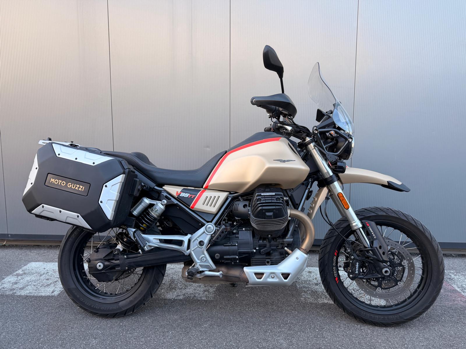 MOTO GUZZI V85 TT 850 Travel Pack-showroom-element-1