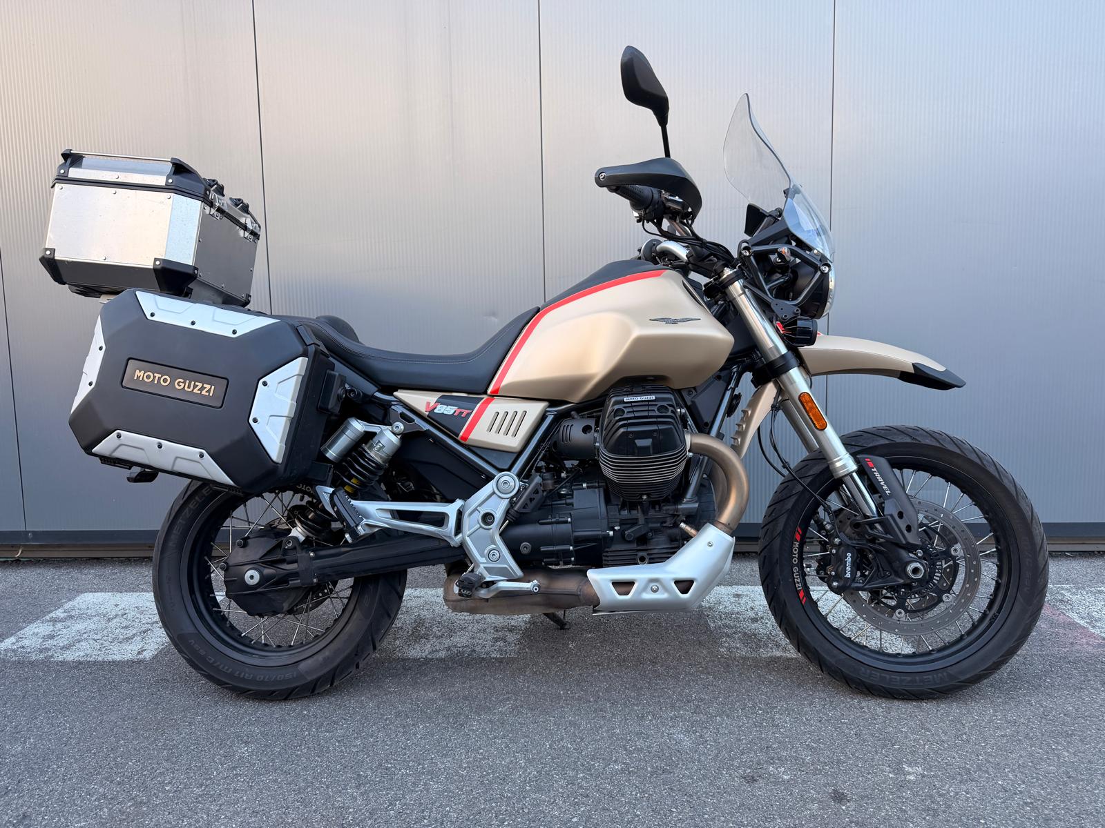 MOTO GUZZI V85 TT 850 Travel Pack