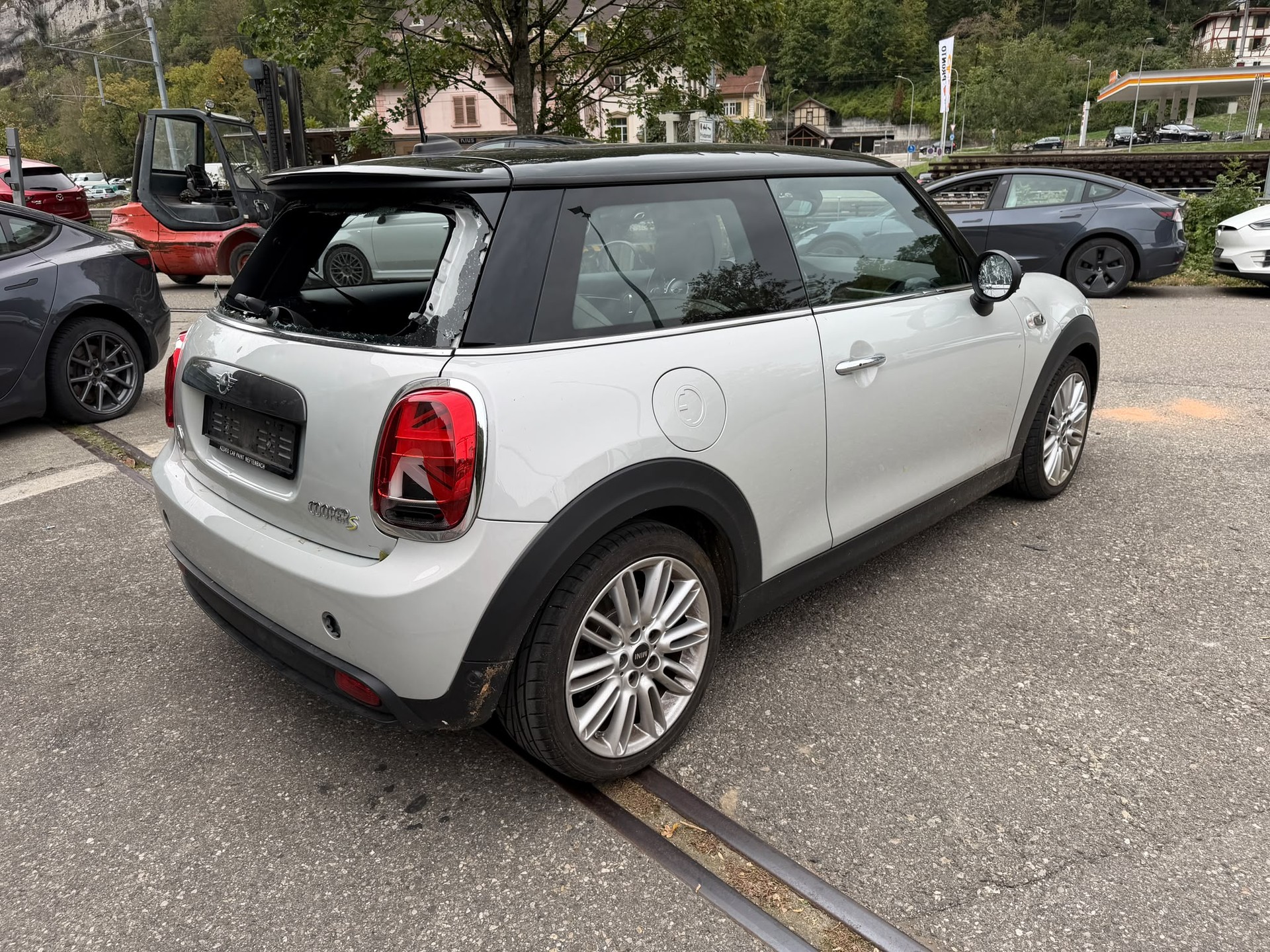 MINI Cooper SE-image-3