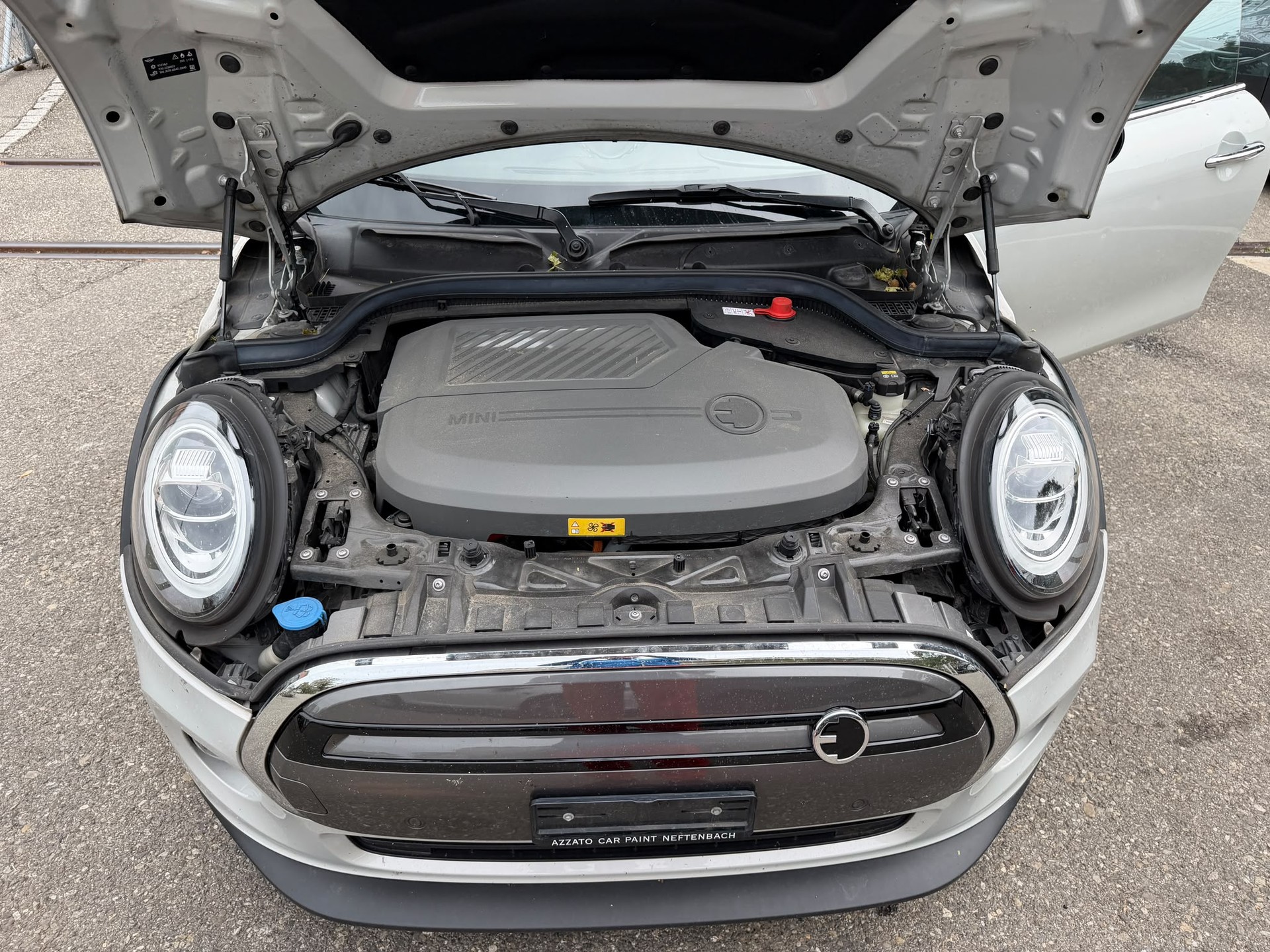 MINI Cooper SE-image-8