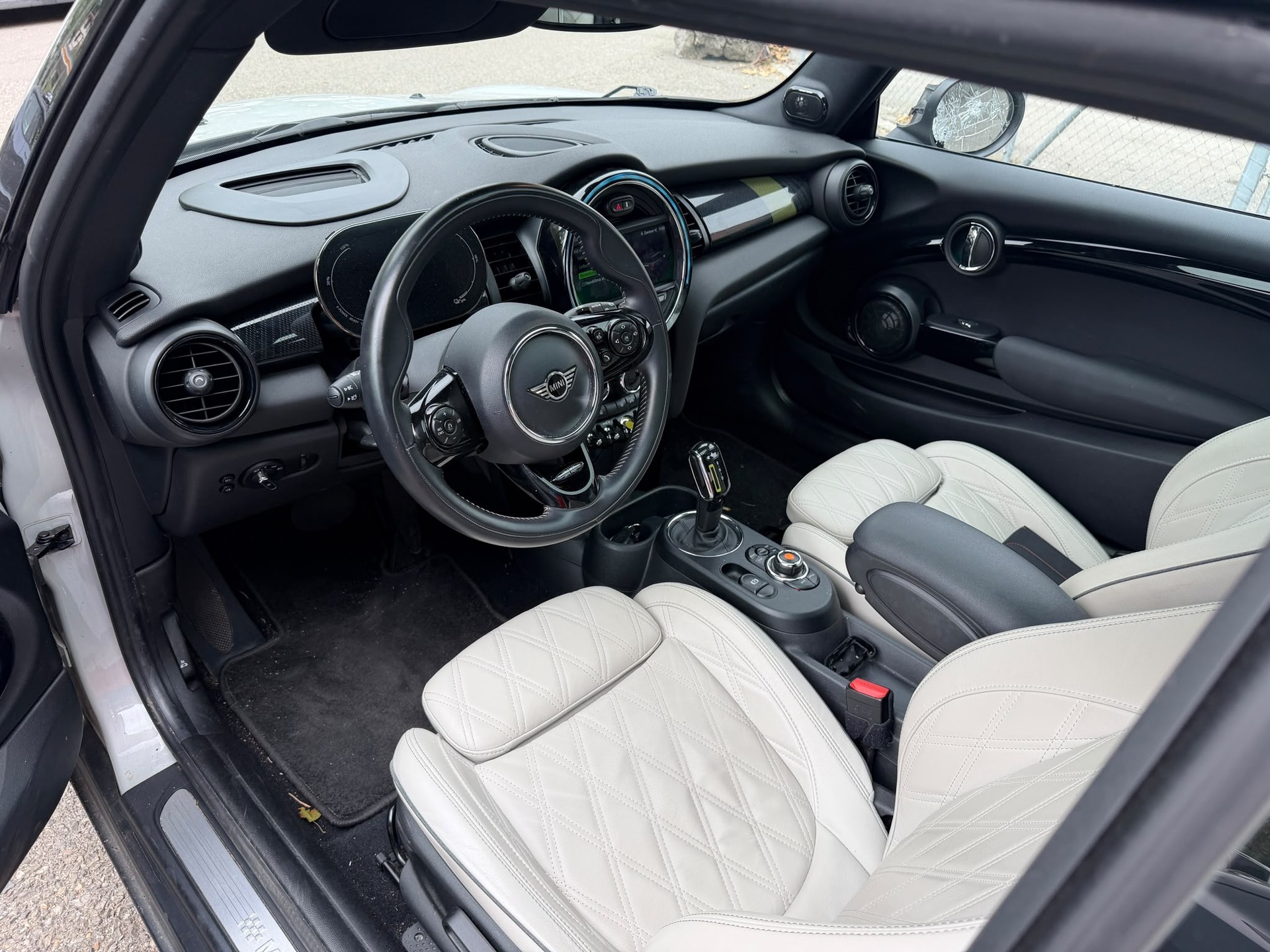MINI Cooper SE-image-9