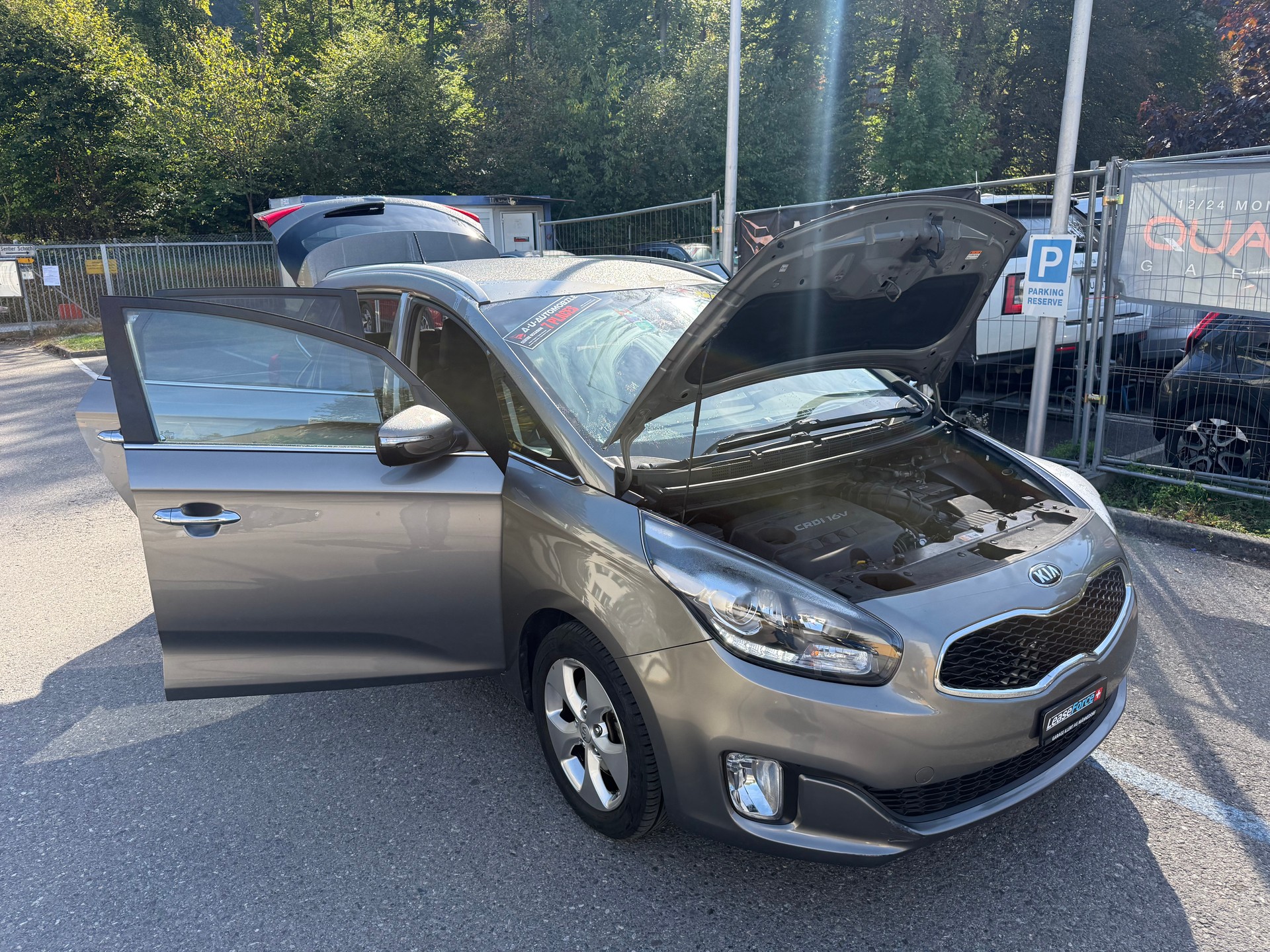 KIA Carens 1.7 CRDi Style-image-23
