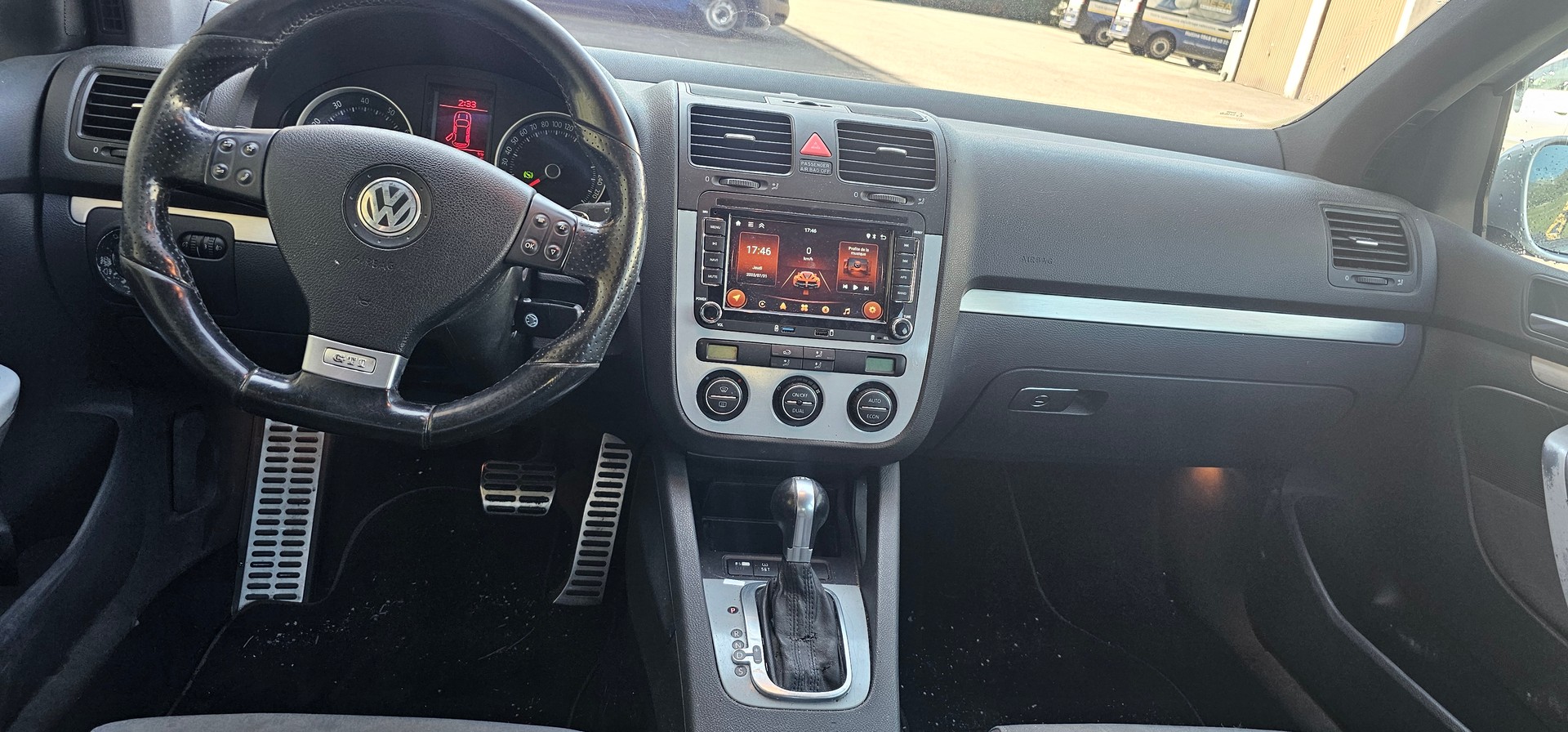 VW Gti-image-5