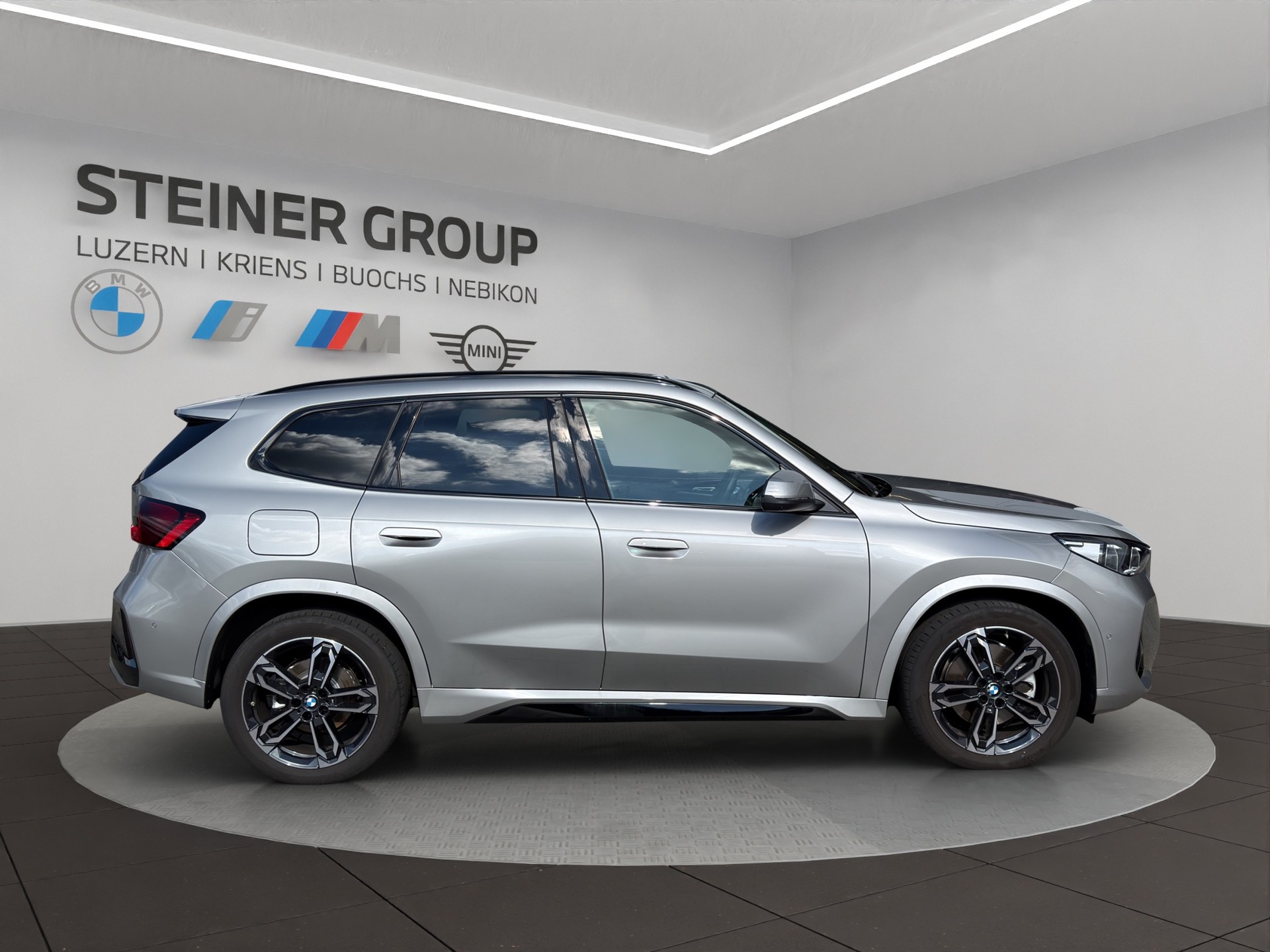BMW X1 xDrive 23i 48V M Sport-image-3