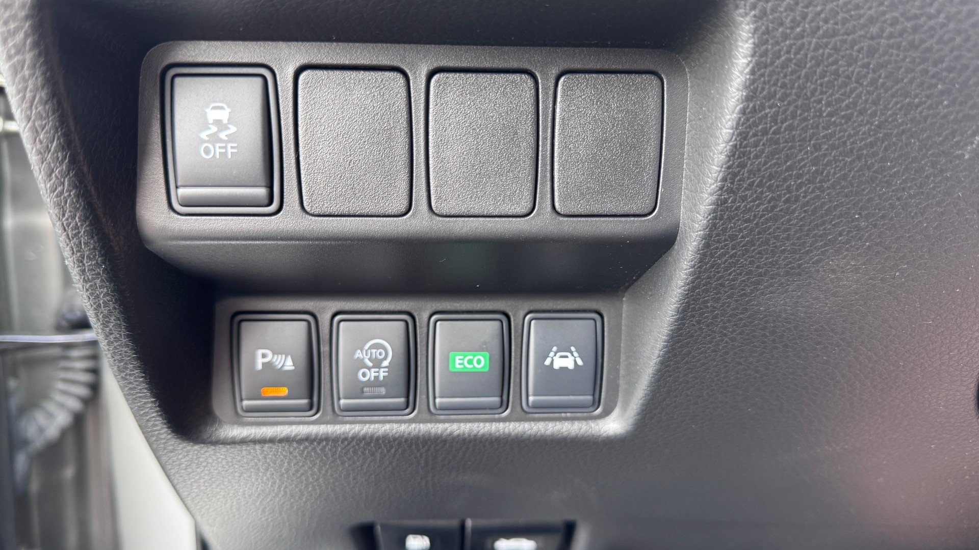 NISSAN Qashqai 1.6 dCi 360° Xtronic CVT-image-13