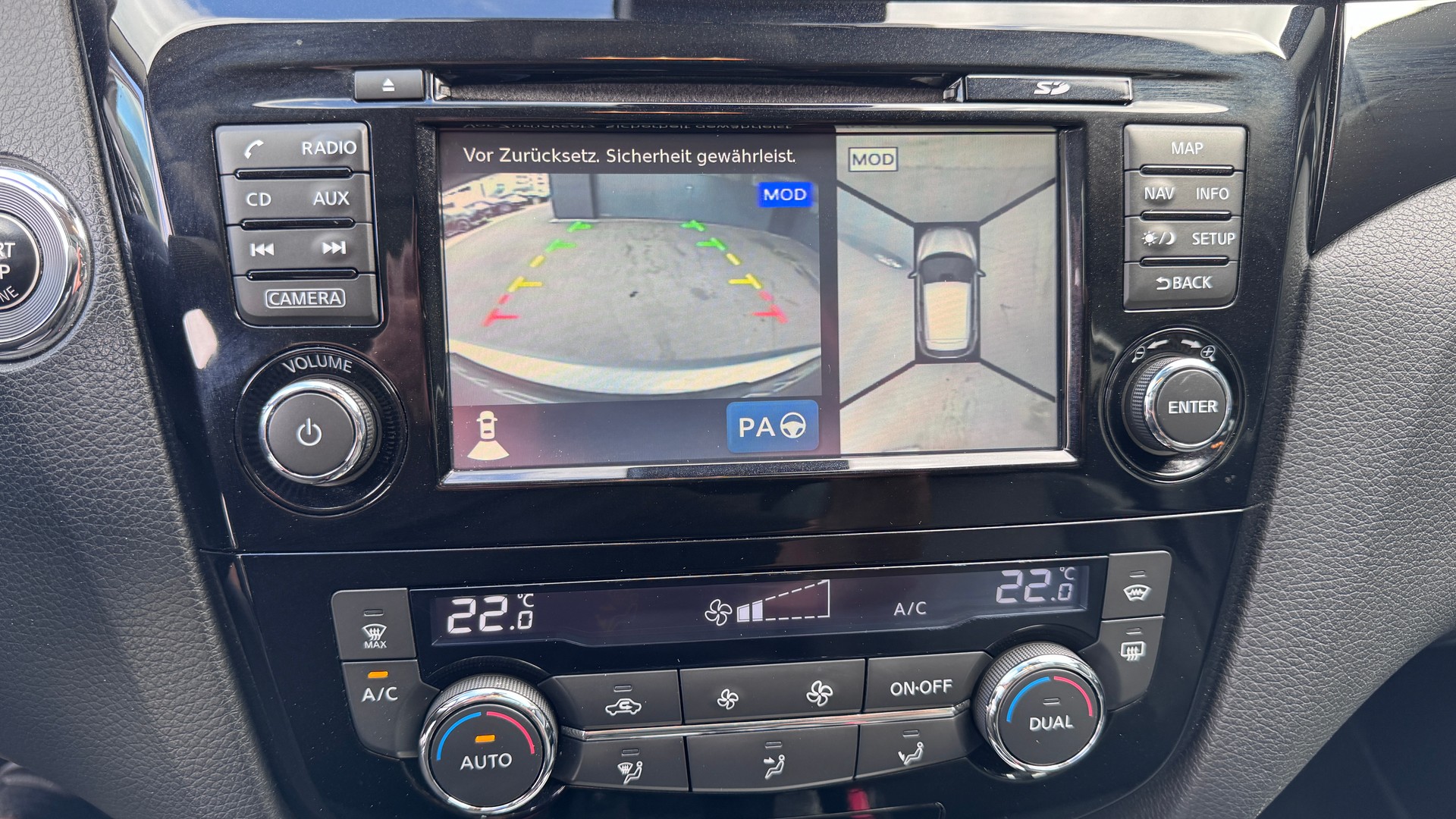 NISSAN Qashqai 1.6 dCi 360° Xtronic CVT-image-11