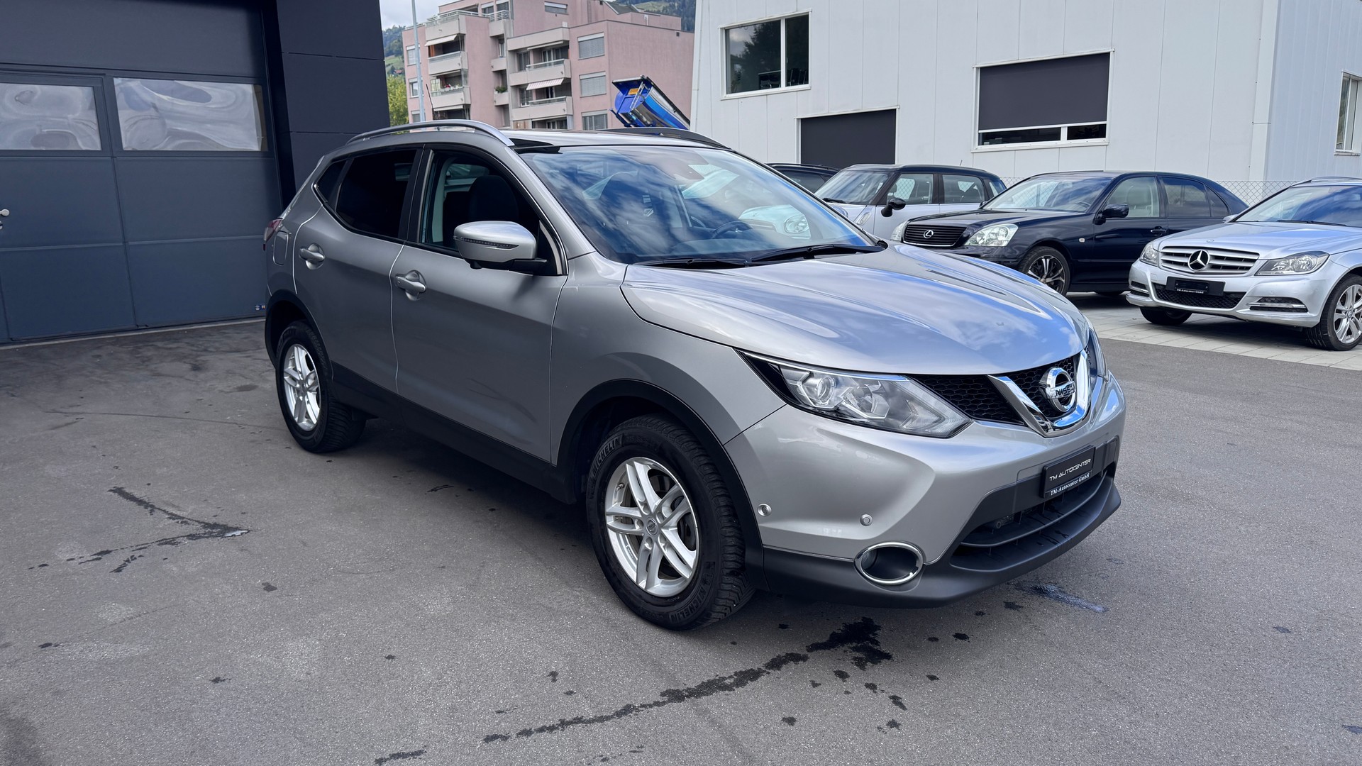 NISSAN Qashqai 1.6 dCi 360° Xtronic CVT-image-1