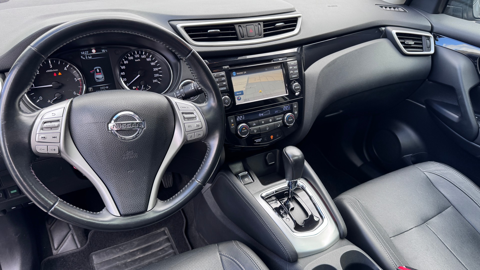 NISSAN Qashqai 1.6 dCi 360° Xtronic CVT-image-4