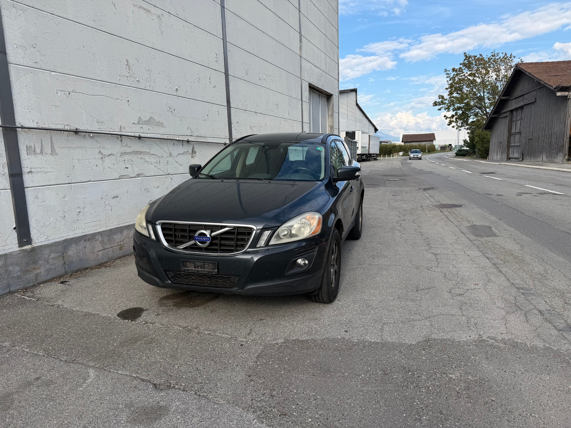 VOLVO XC60 D5 AWD Geartronic-image-1