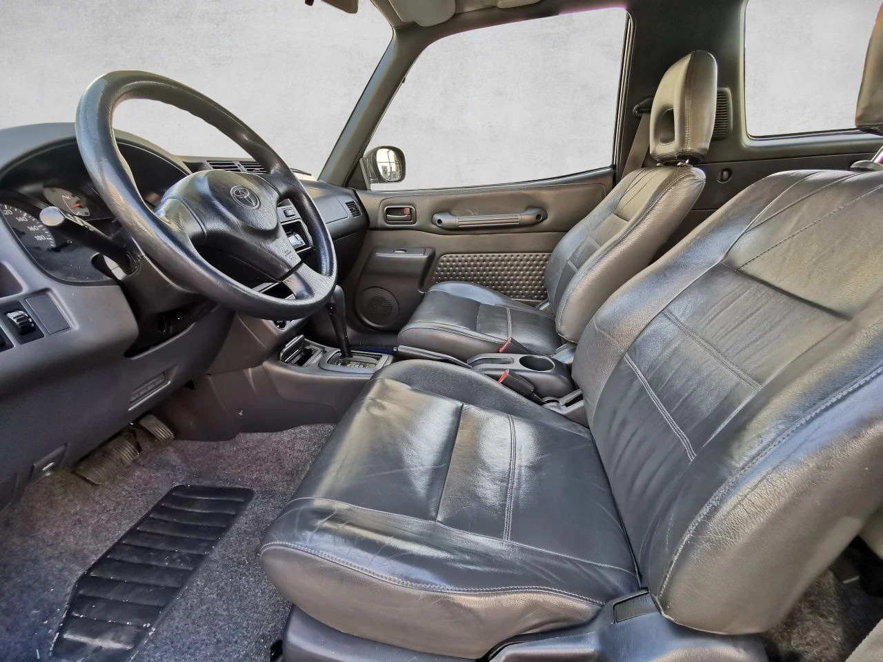 TOYOTA RAV-4 GX-image-4