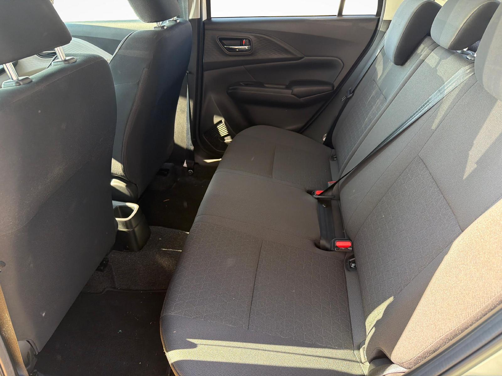 SUZUKI Swift 1.2 Sakura Hybrid 4x4-image-10