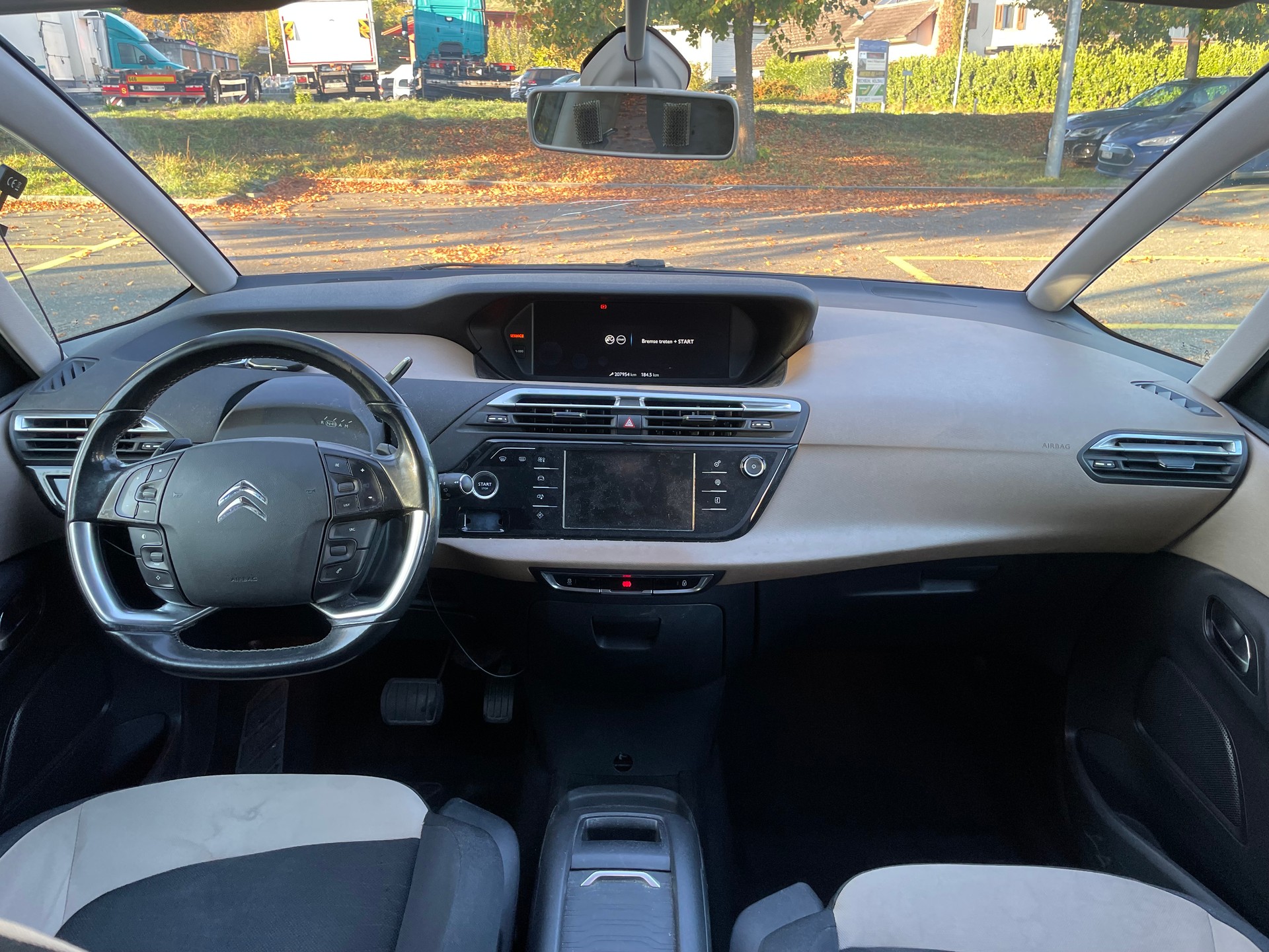 CITROEN C4 Picasso 1.6 BlueHDi Intensive EAT6-image-8