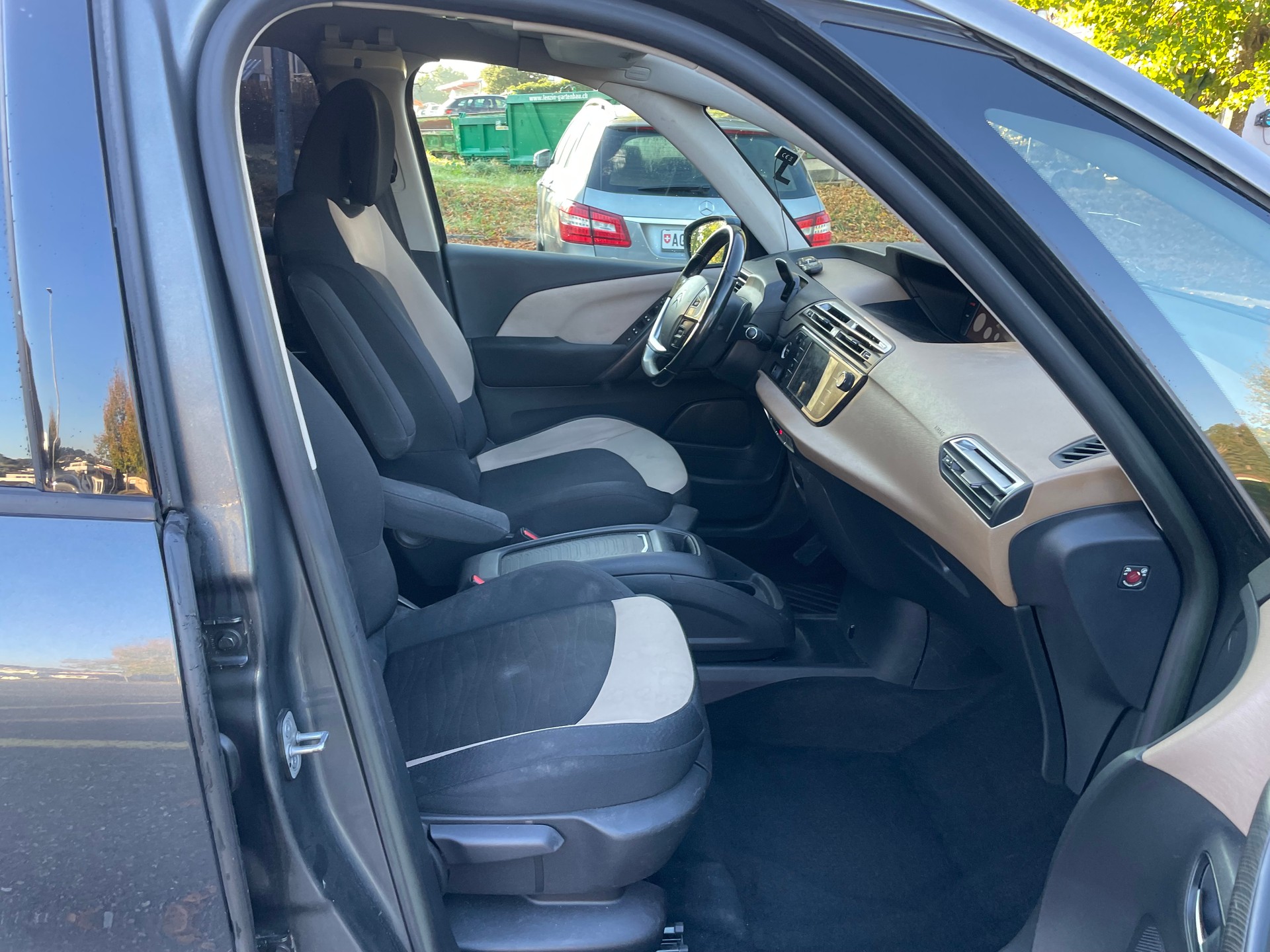 CITROEN C4 Picasso 1.6 BlueHDi Intensive EAT6-image-12