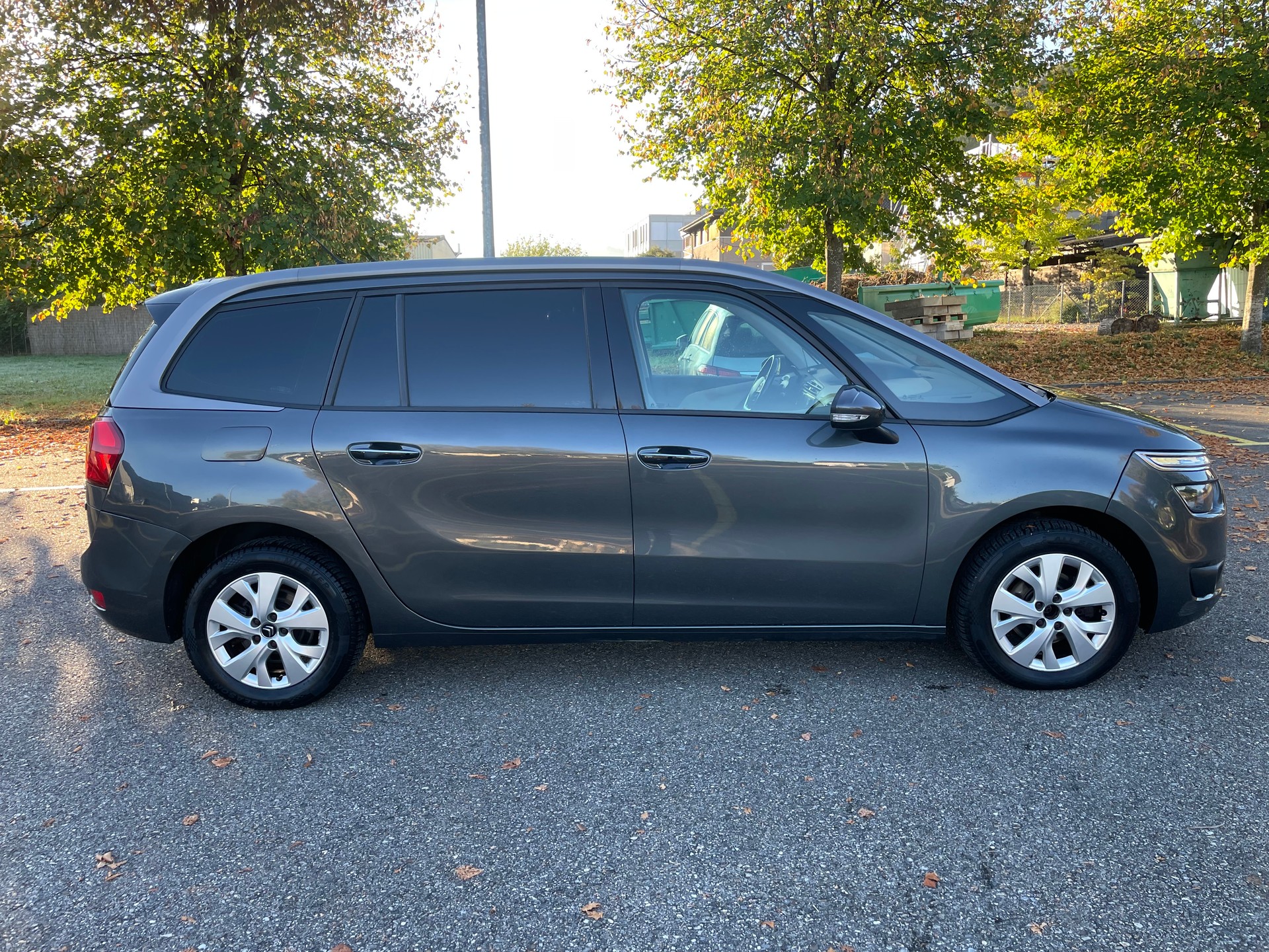 CITROEN C4 Picasso 1.6 BlueHDi Intensive EAT6-image-4