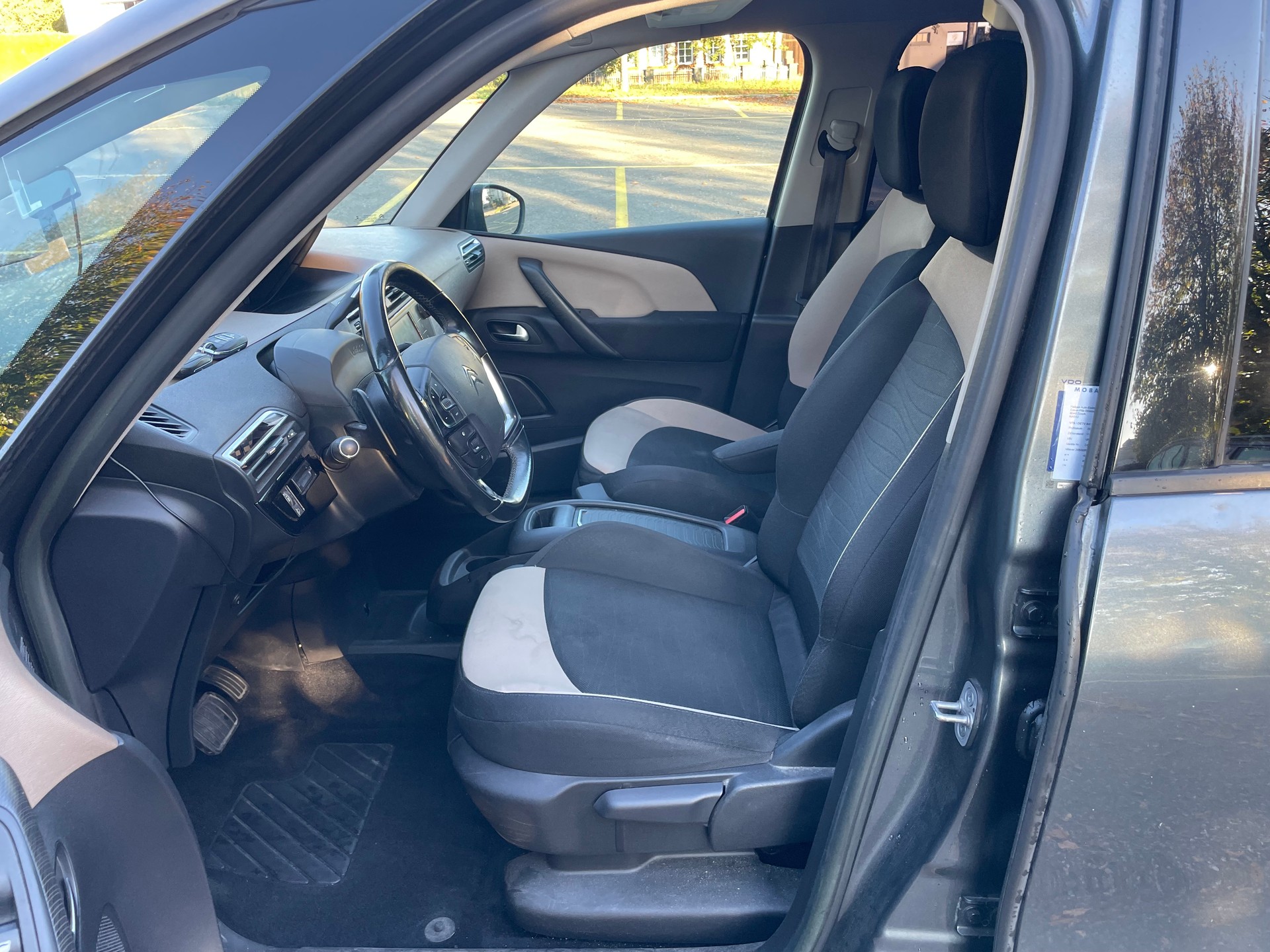 CITROEN C4 Picasso 1.6 BlueHDi Intensive EAT6-image-11