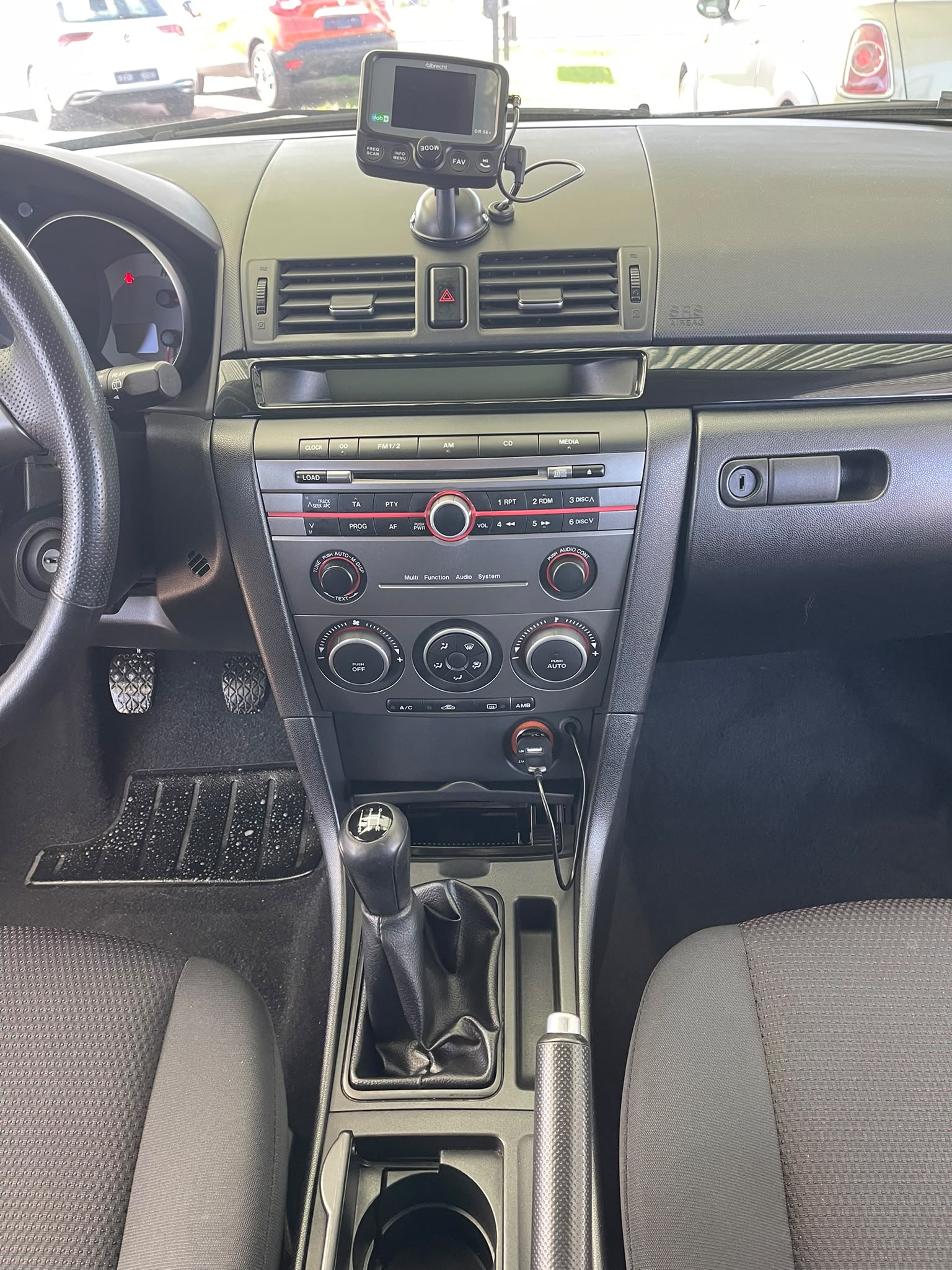 MAZDA 3 1.6 16V Confort-image-7