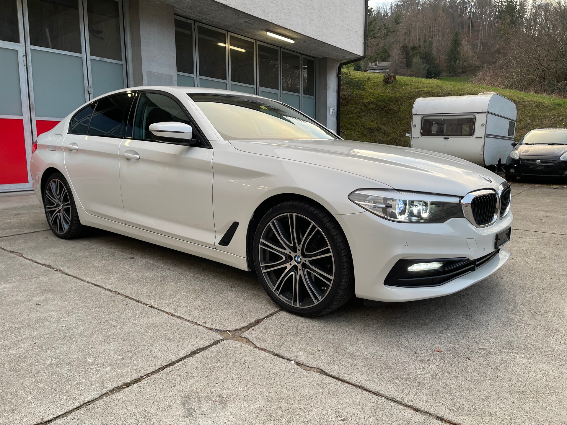 BMW Sport line-image-5