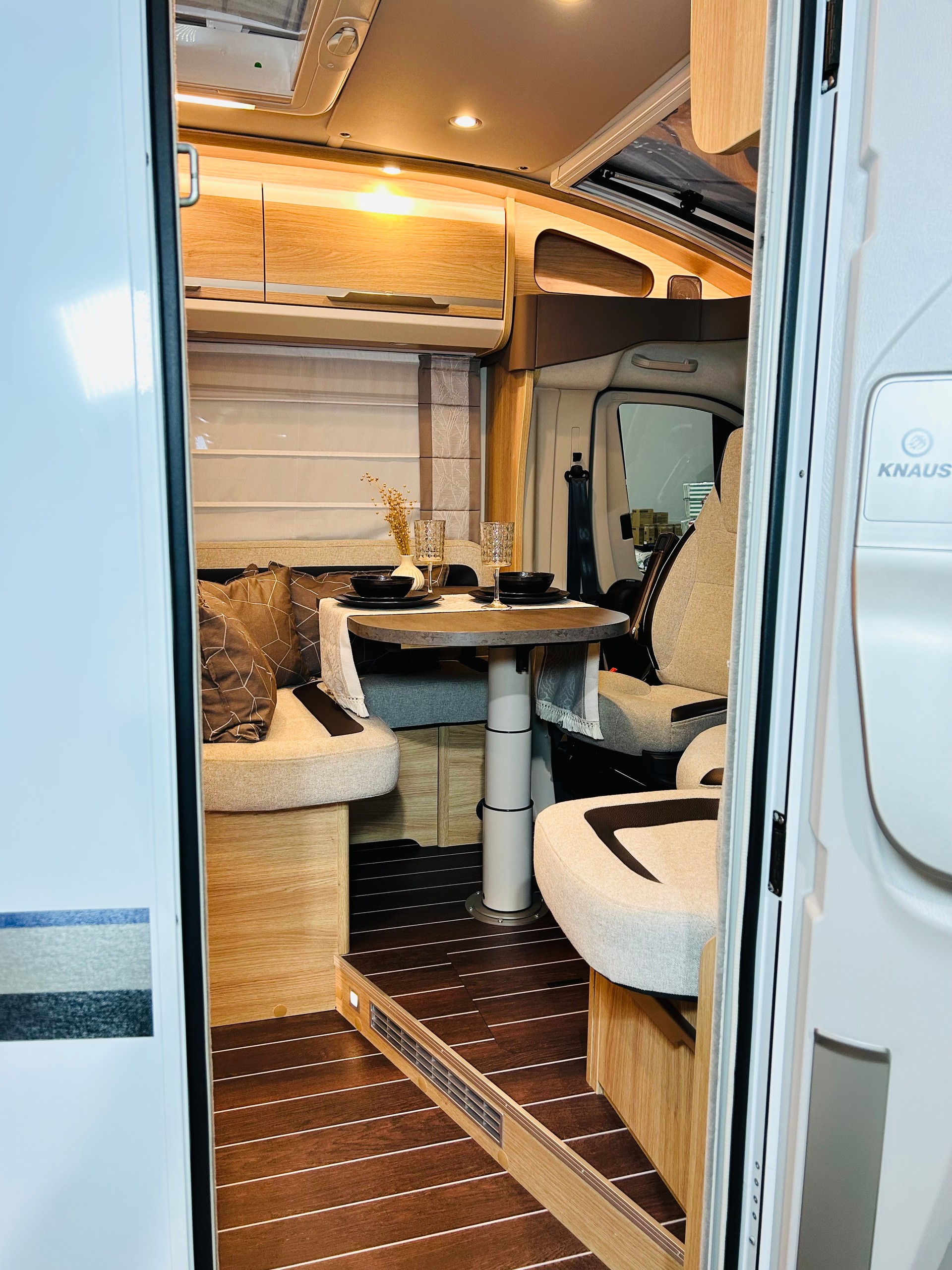 KNAUS Sky Ti 650 Platinum-image-6