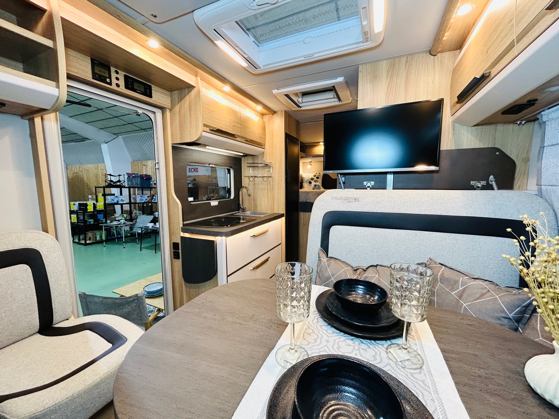 KNAUS Sky Ti 650 Platinum-image-9