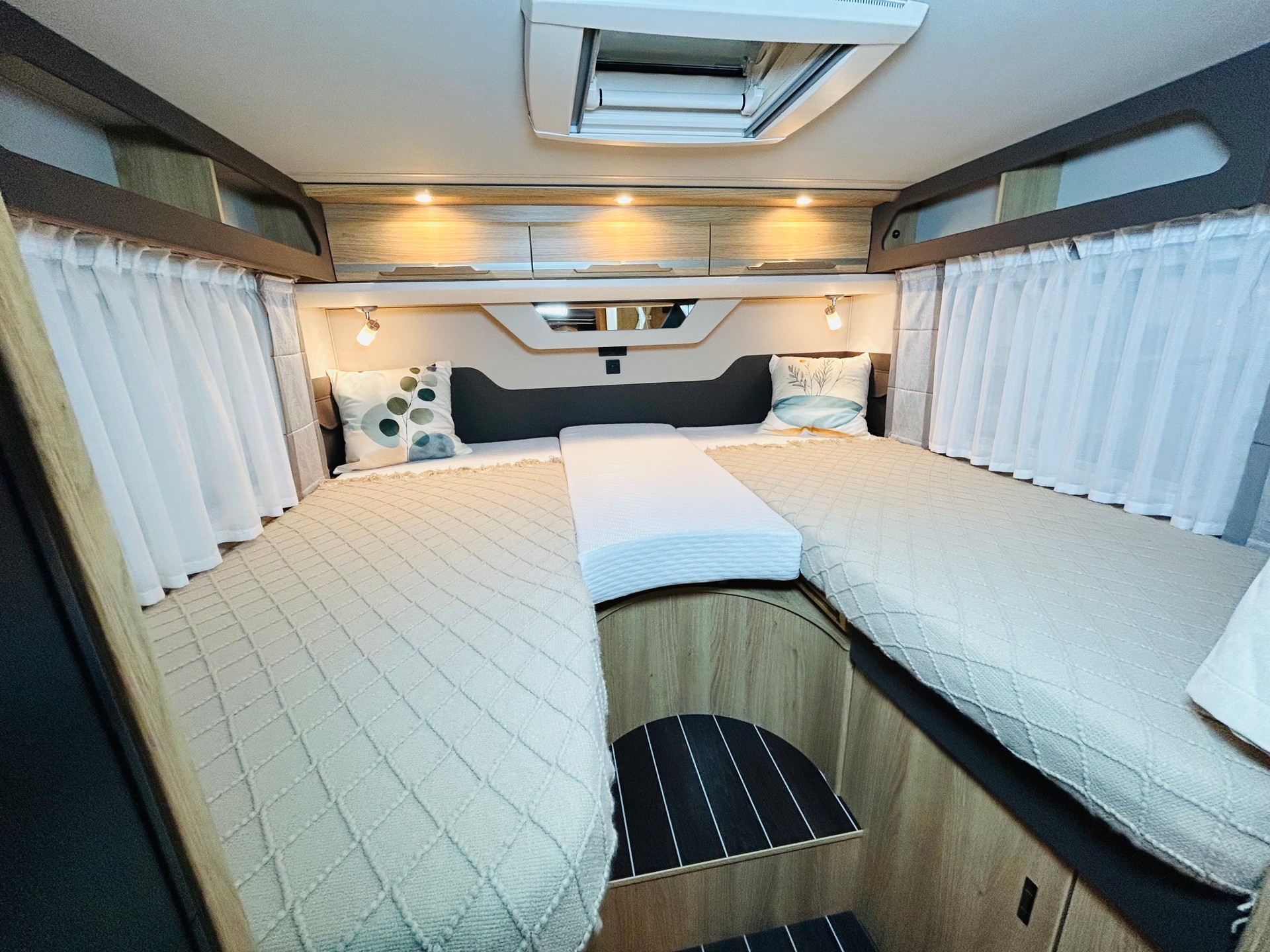 KNAUS Sky Ti 650 Platinum-image-16
