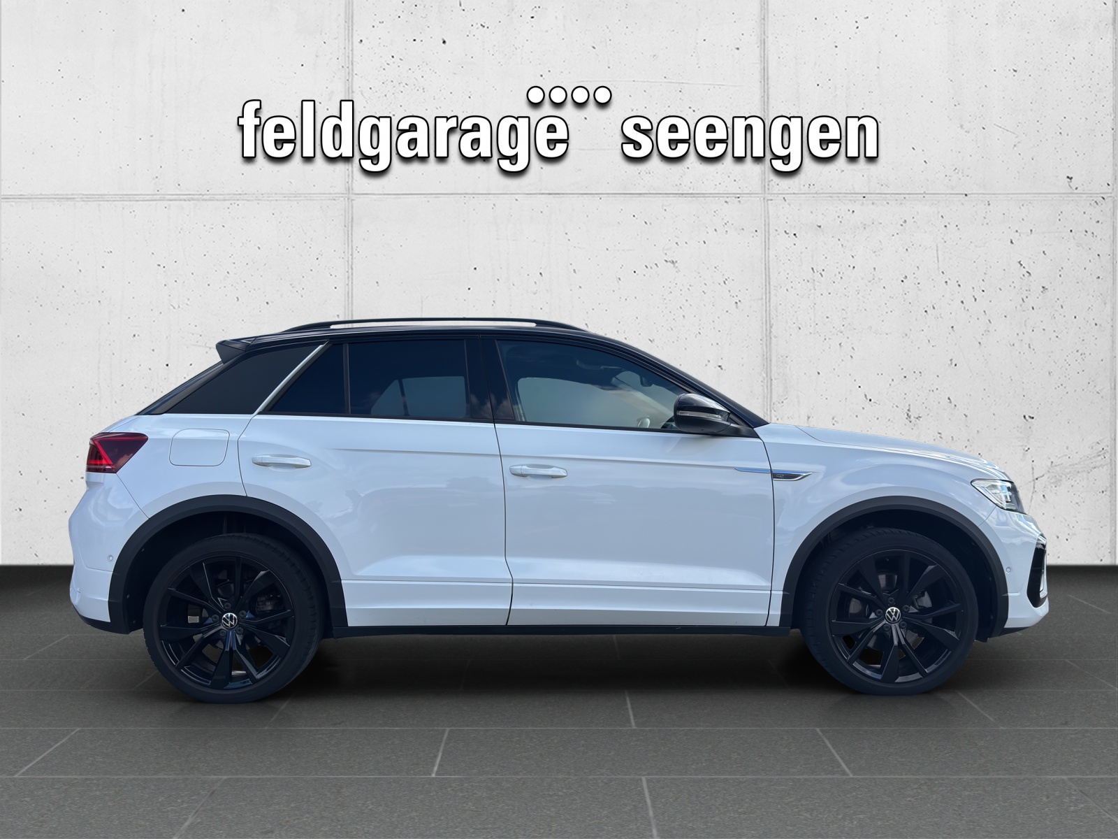 VW T-Roc 2.0 TSI R-Line DSG 4Motion mit fortl. Werksgarantie, AHK, Panorama-Ausstell-/Schiebedach, Standheizung & Winterräder-image-3