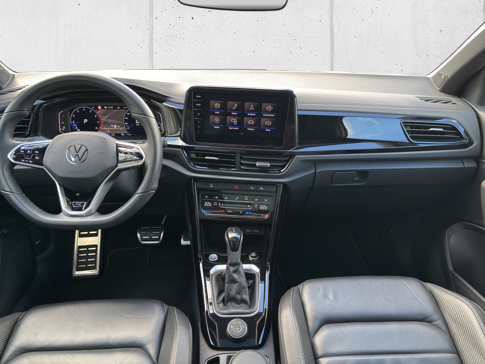 VW T-Roc 2.0 TSI R-Line DSG 4Motion mit fortl. Werksgarantie, AHK, Panorama-Ausstell-/Schiebedach, Standheizung & Winterräder-image-12